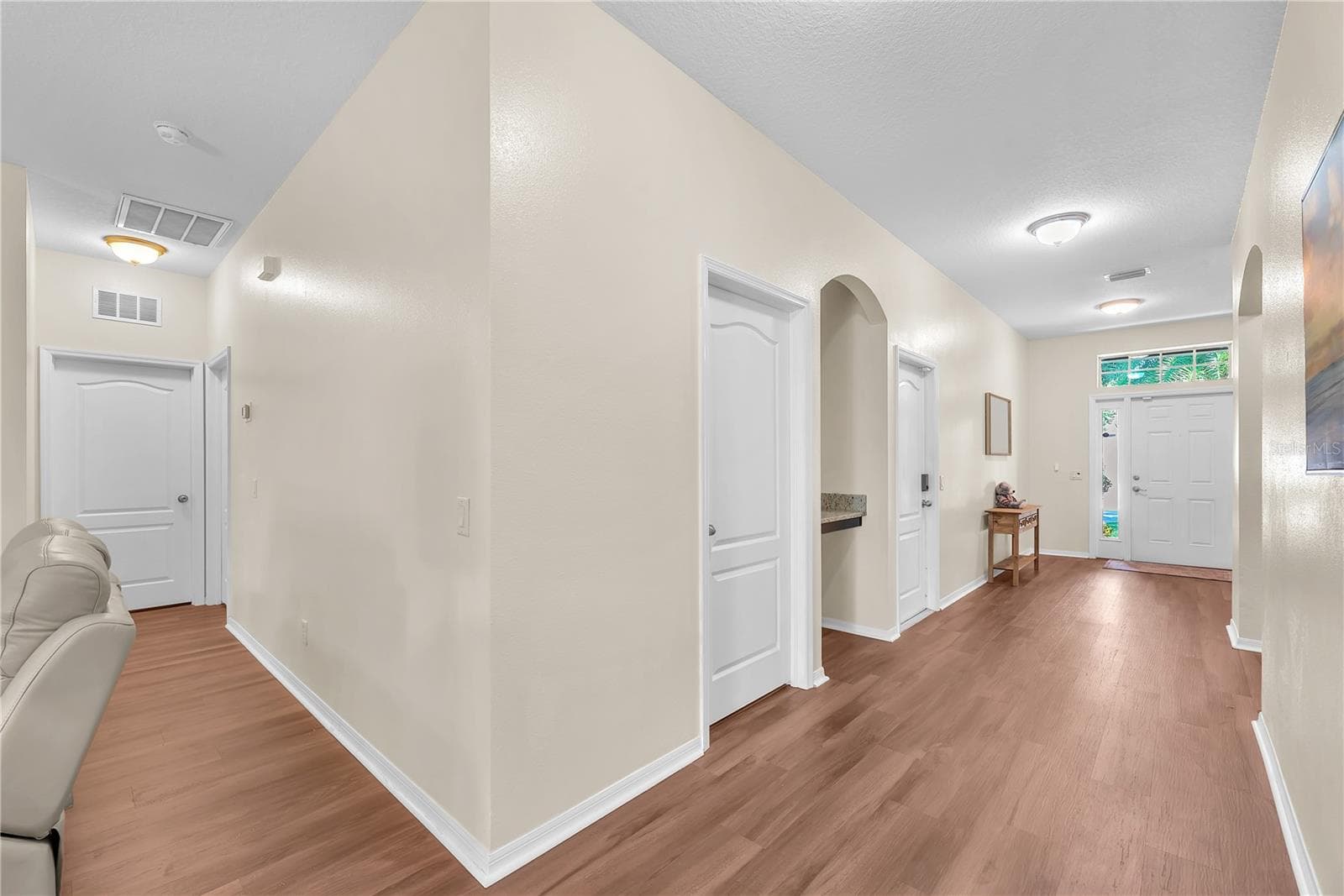 Single Family Residence at 1407 RUSHGROVE CIR, DOVER, photo 12 of 33