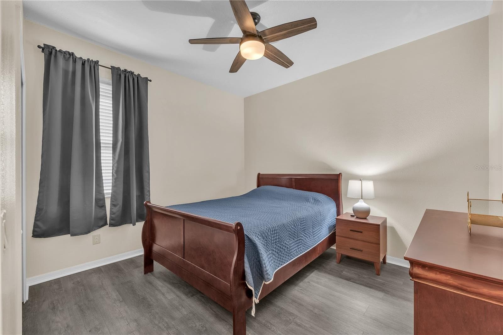 Single Family Residence at 1407 RUSHGROVE CIR, DOVER, photo 19 of 33