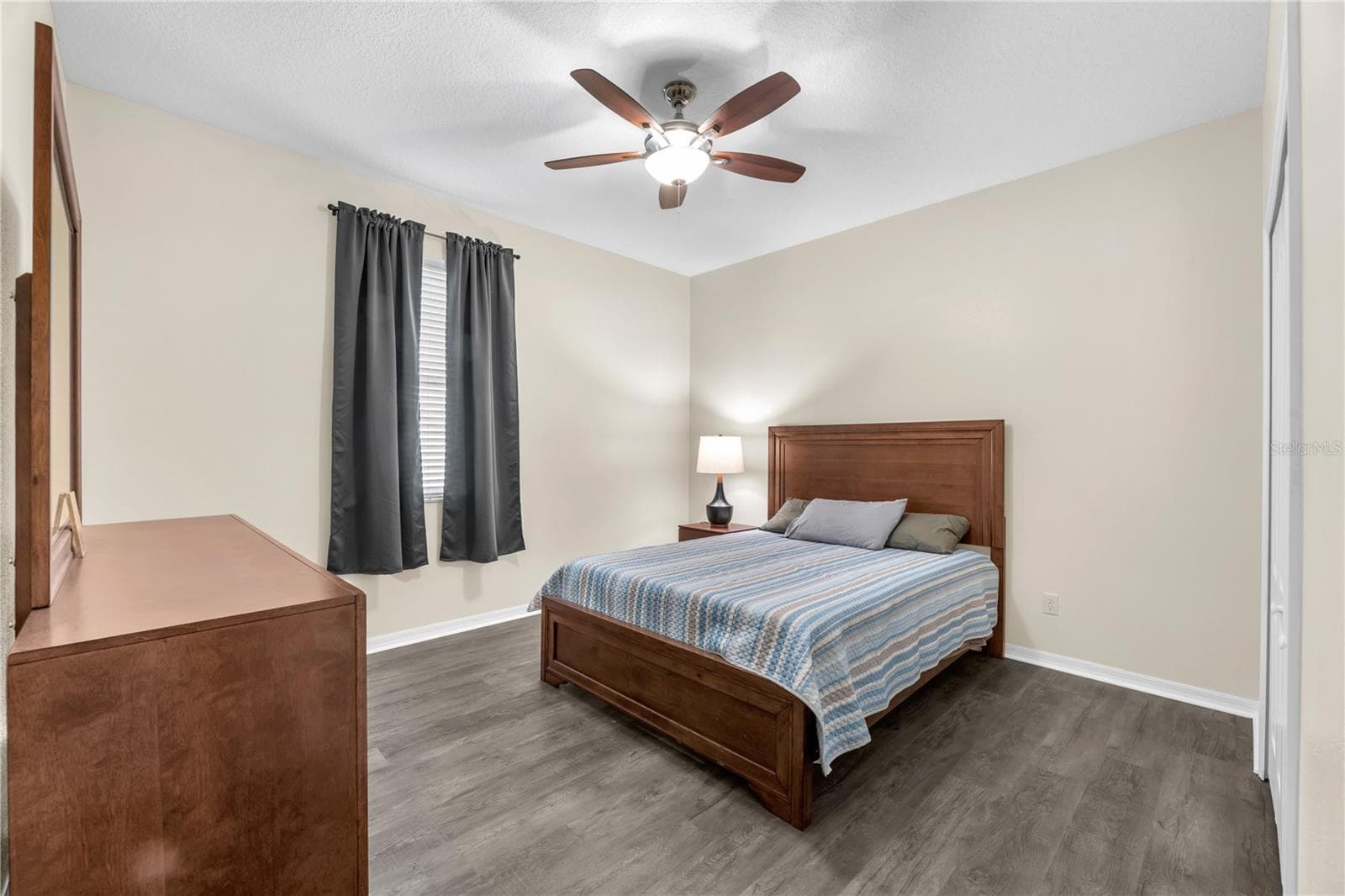 Single Family Residence at 1407 RUSHGROVE CIR, DOVER, photo 23 of 33