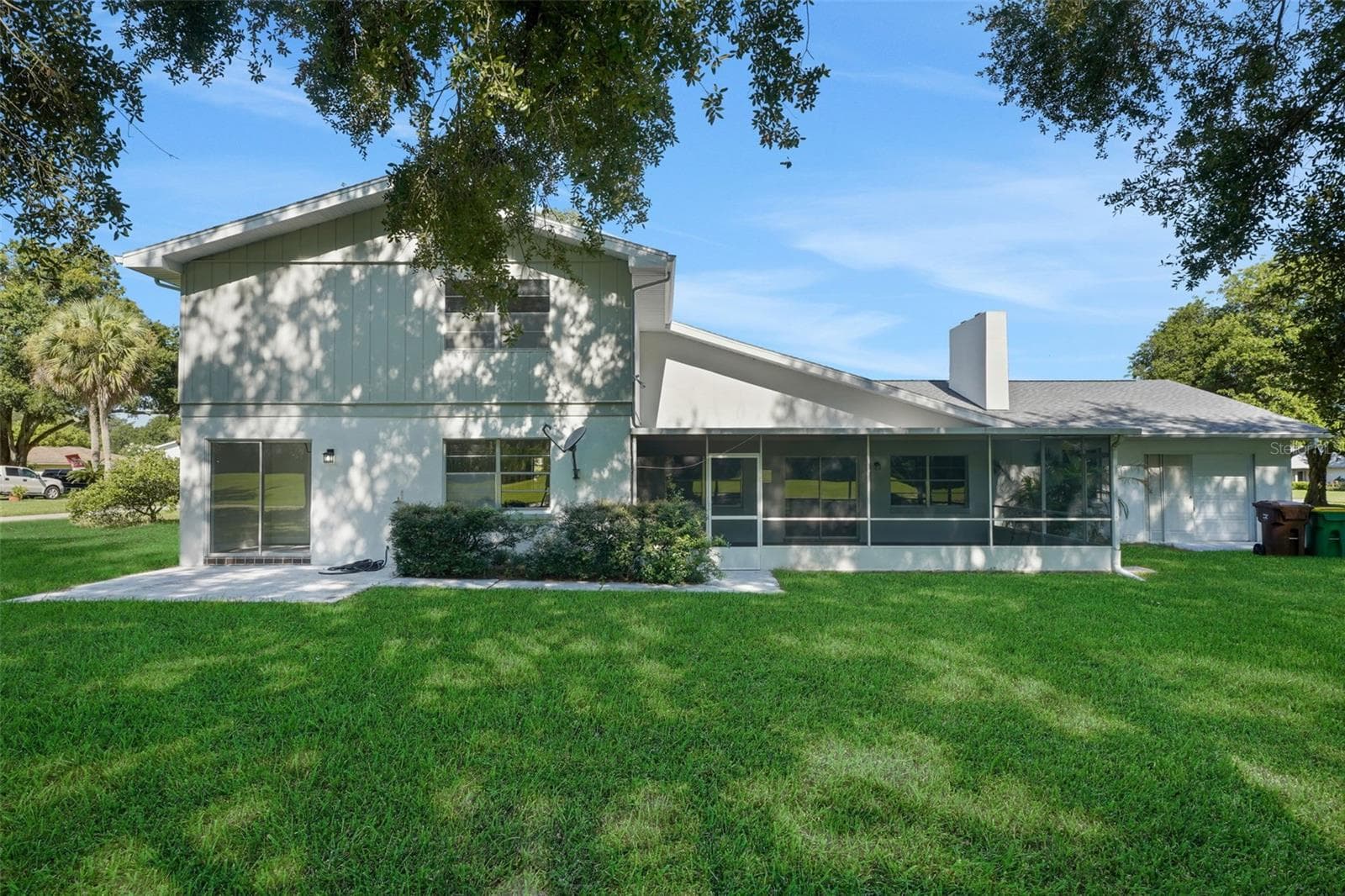Single Family Residence at 300 GREENFIELD RD, WINTER HAVEN, photo 2 of 41