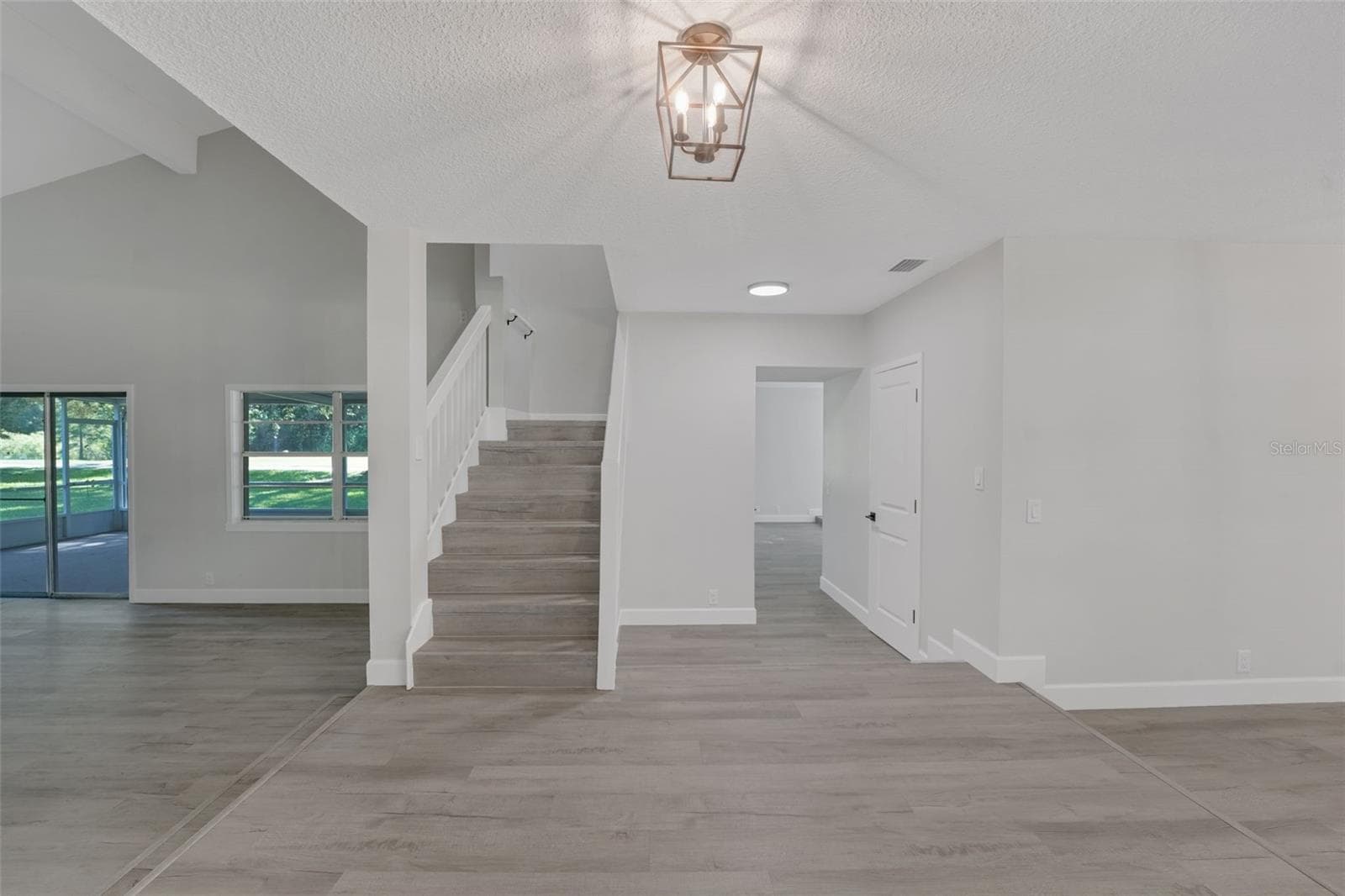 Single Family Residence at 300 GREENFIELD RD, WINTER HAVEN, photo 5 of 41