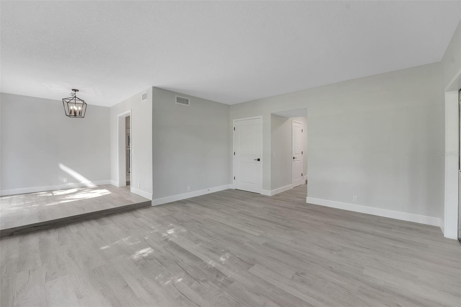 Single Family Residence at 300 GREENFIELD RD, WINTER HAVEN, photo 10 of 41