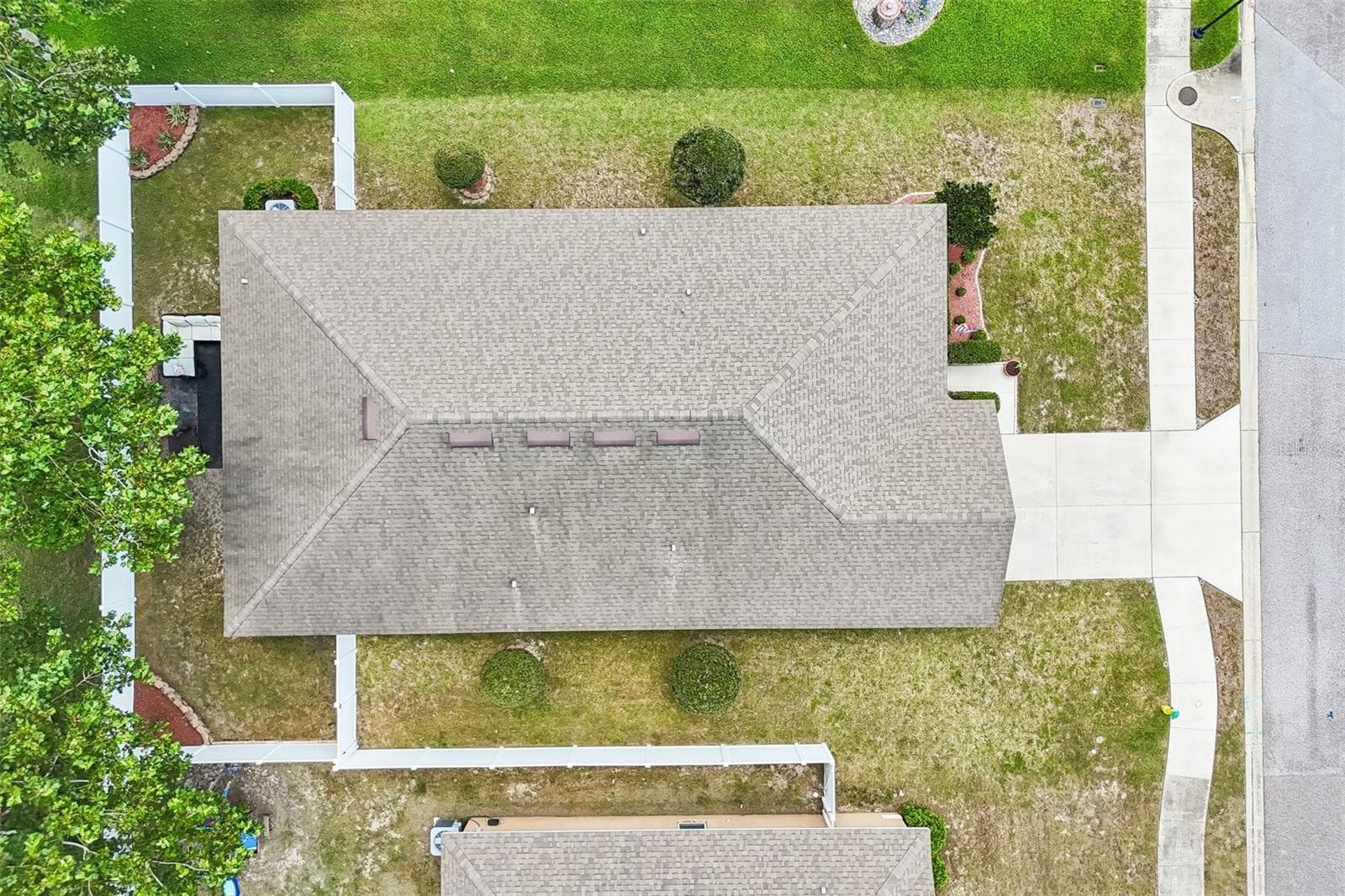 Single Family Residence at 16214 VINE CLIFF AVE, HUDSON, photo 48 of 59