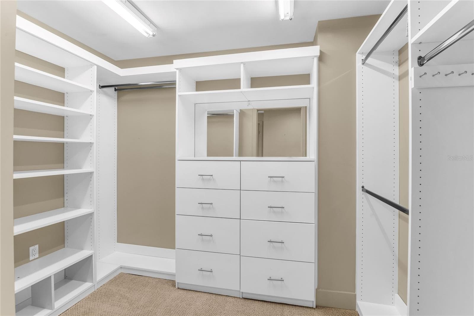 Primary walk in closet - 260 S OSCEOLA AVE #1602, ORLANDO