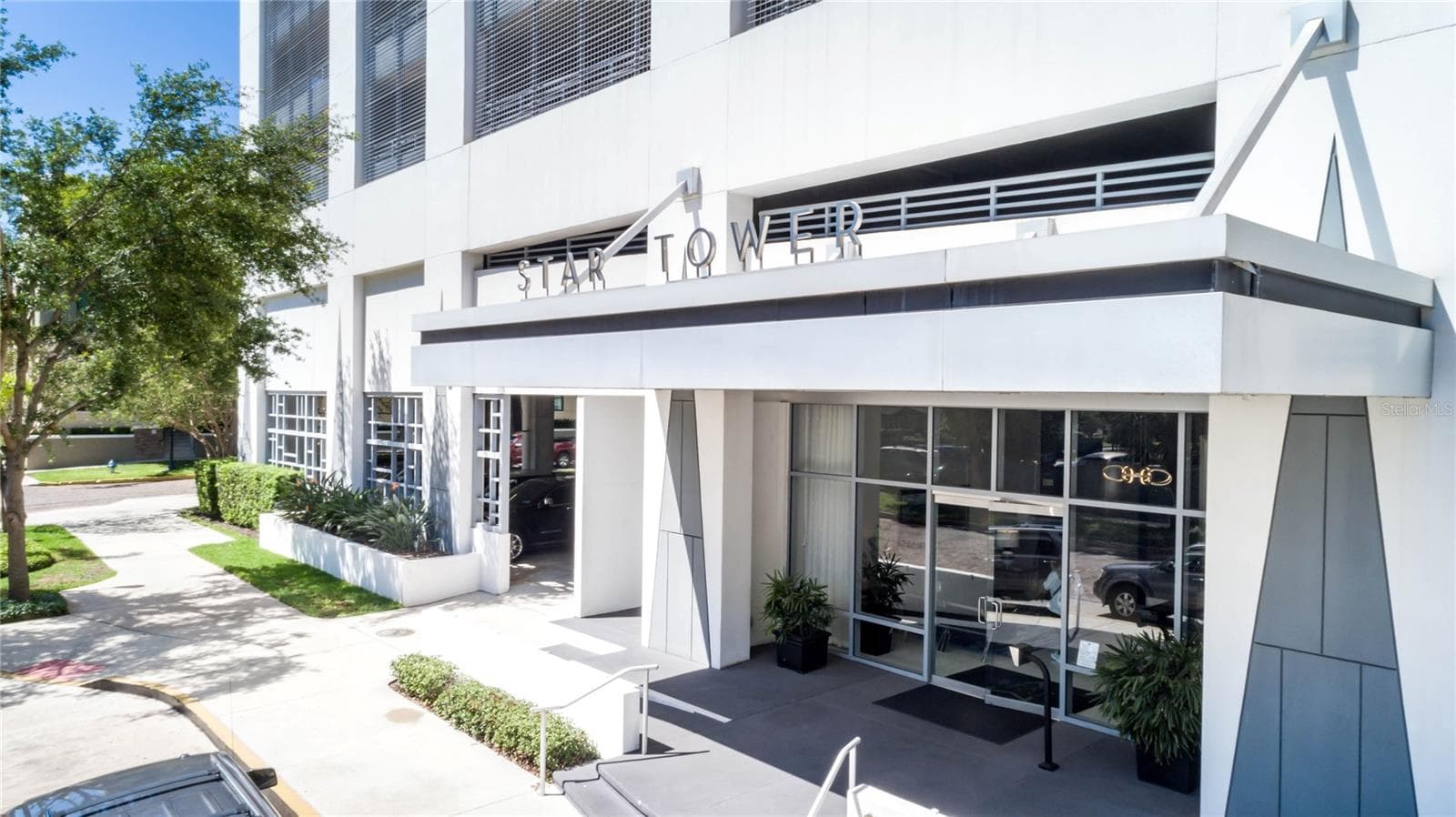 Condominium at 260 S OSCEOLA AVE #1602, ORLANDO, photo 30 of 33