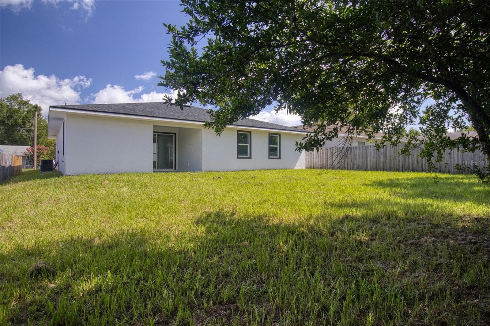 Huge Yard - 1246 HERSCHELL ST, LAKELAND