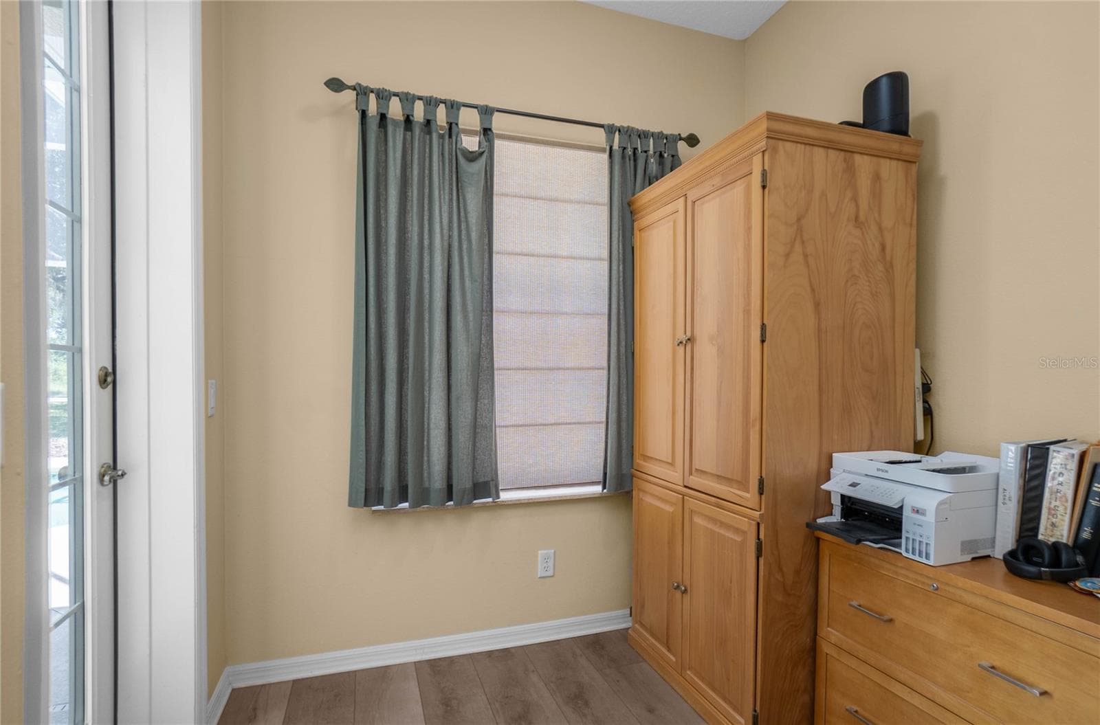 Primary Office/Bedroom - 9807 E LAKE TAHOE DR, INVERNESS