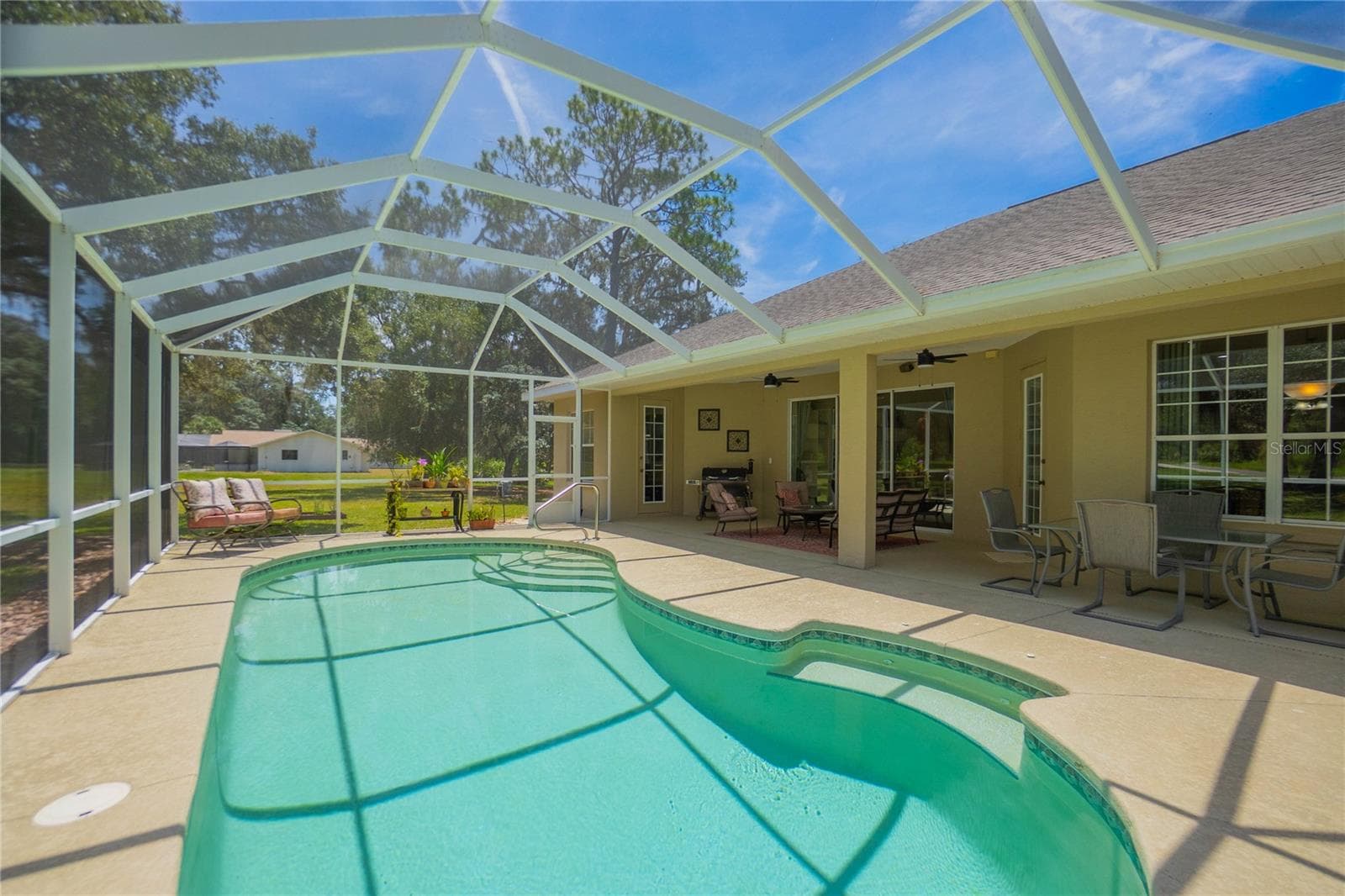 Screen Enclosed Pool - 9807 E LAKE TAHOE DR, INVERNESS