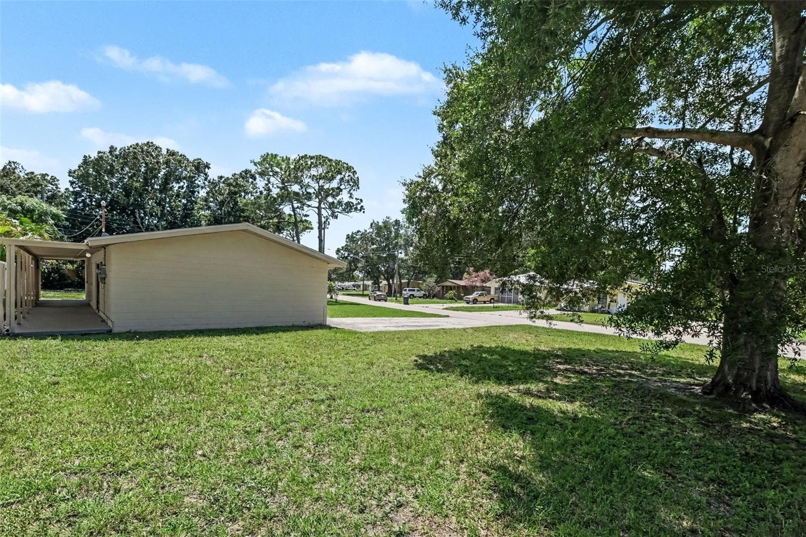 Single Family Residence at 5585 ATLANTIC AVE N, ST PETERSBURG, photo 20 of 22