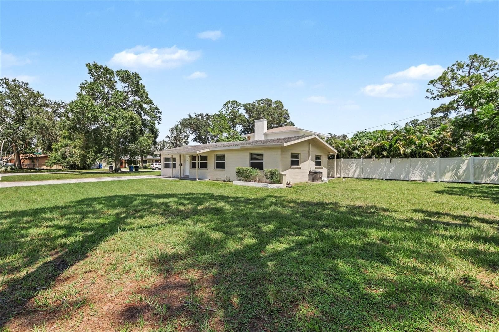 Single Family Residence at 5585 ATLANTIC AVE N, ST PETERSBURG, photo 21 of 22