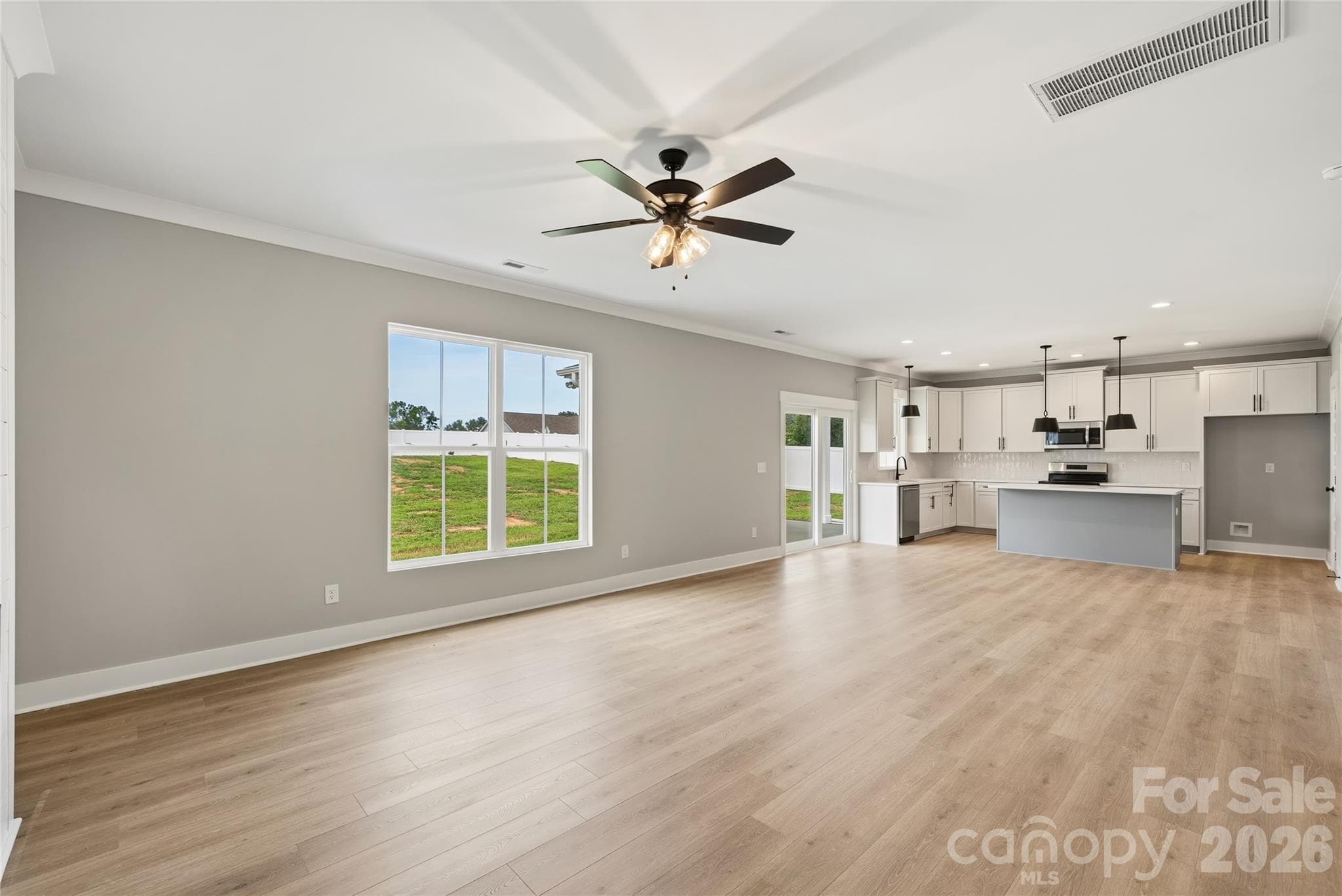 Single Family Residence at 11591 Valley Oaks Lane, Stanfield, photo 10 of 44