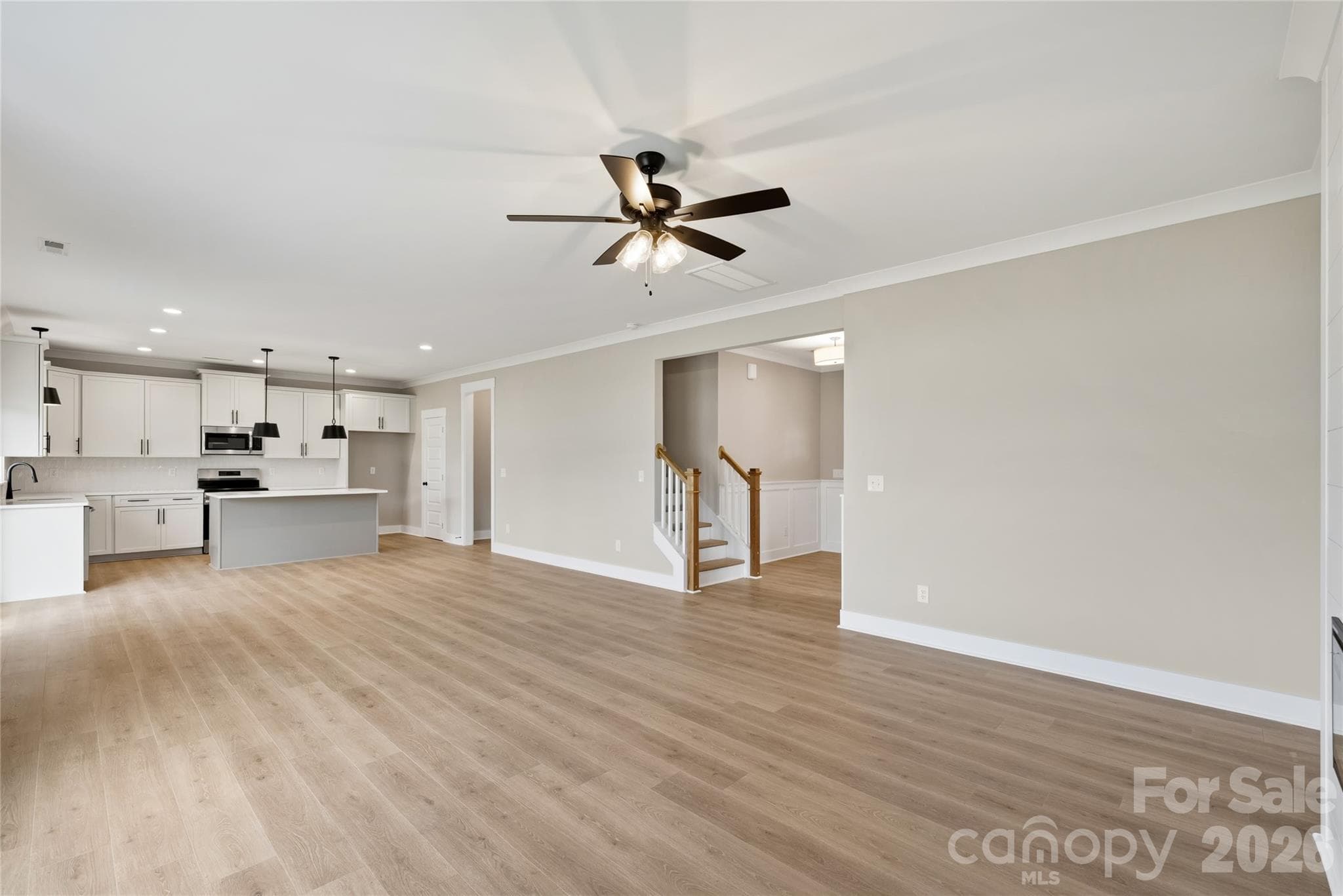 Single Family Residence at 11591 Valley Oaks Lane, Stanfield, photo 11 of 44