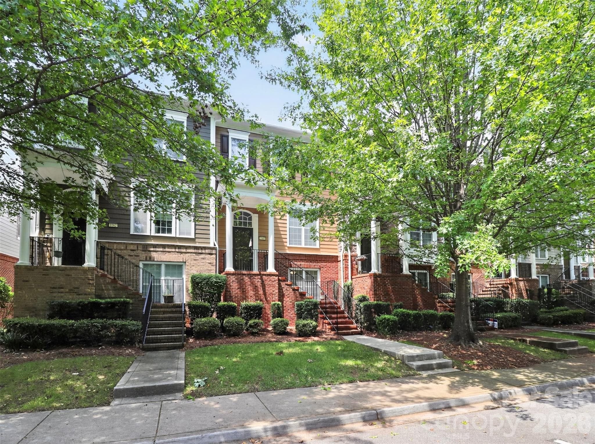 1060 Drayton Court