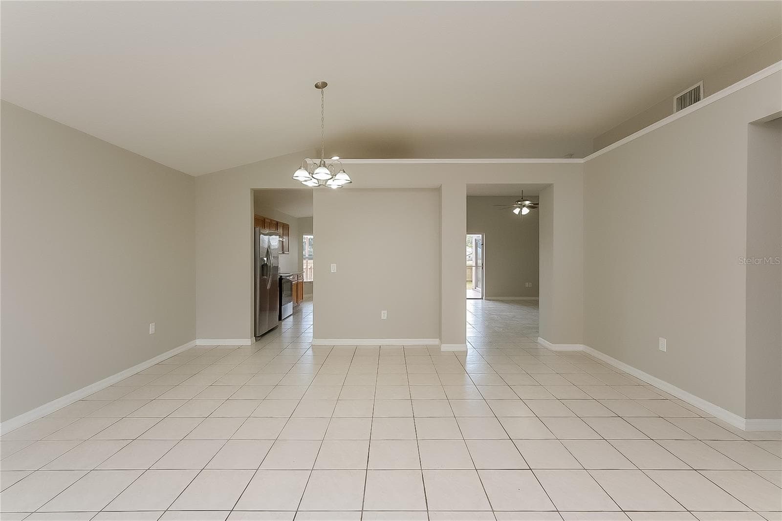Single Family Residence at 1723 WESTERLY DR, BRANDON, photo 3 of 15