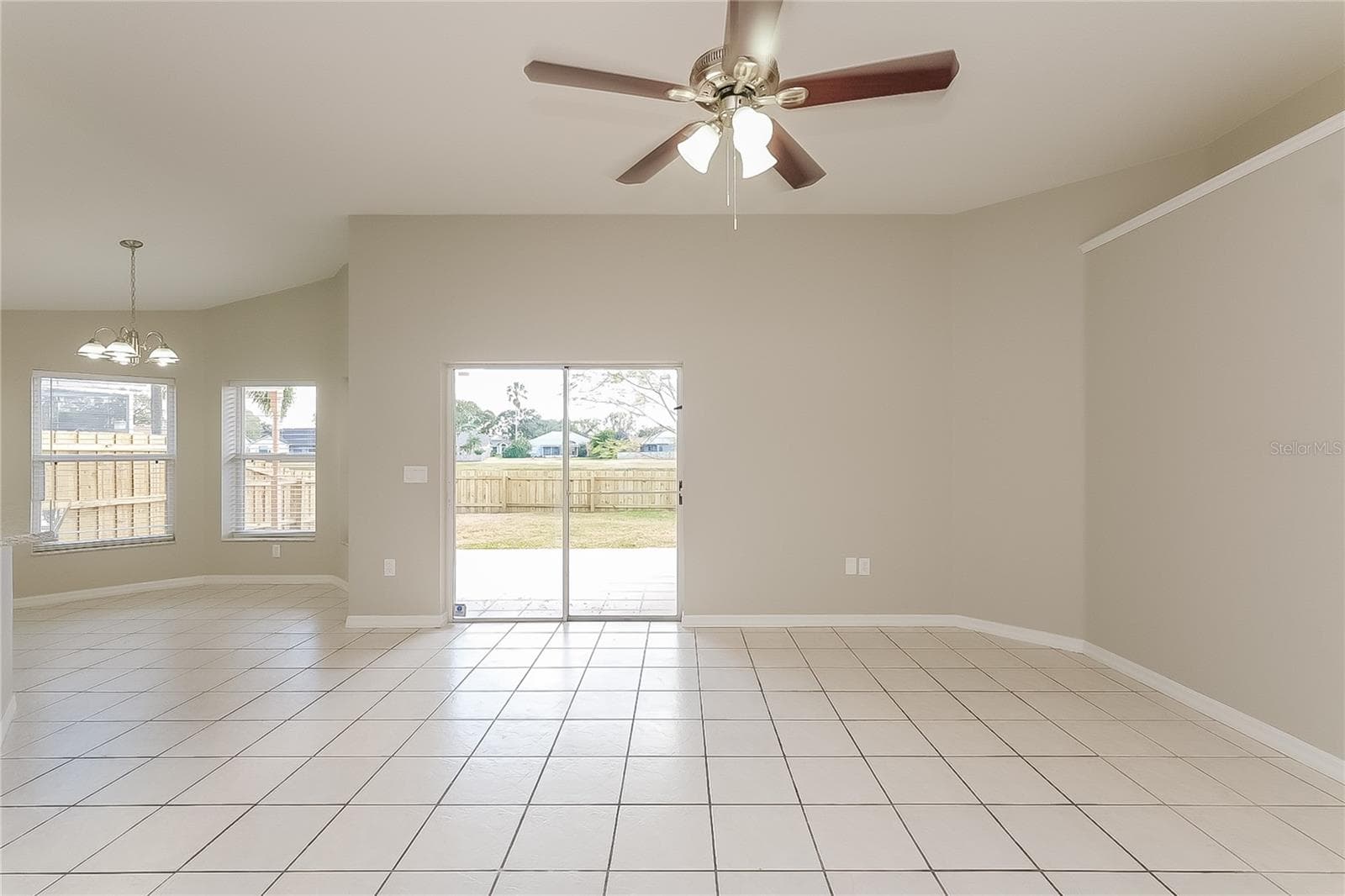 Single Family Residence at 1723 WESTERLY DR, BRANDON, photo 4 of 15