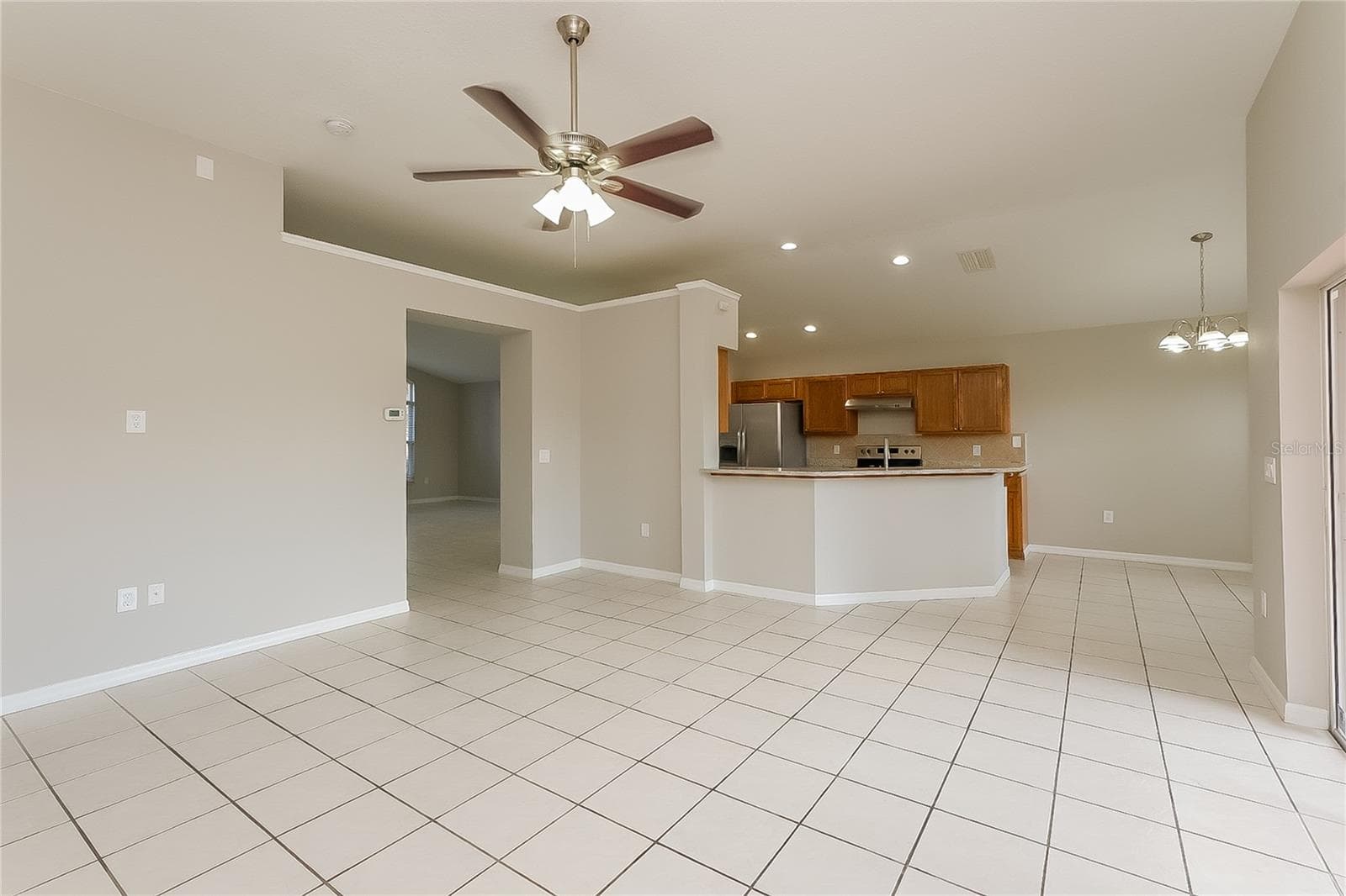 Single Family Residence at 1723 WESTERLY DR, BRANDON, photo 5 of 15