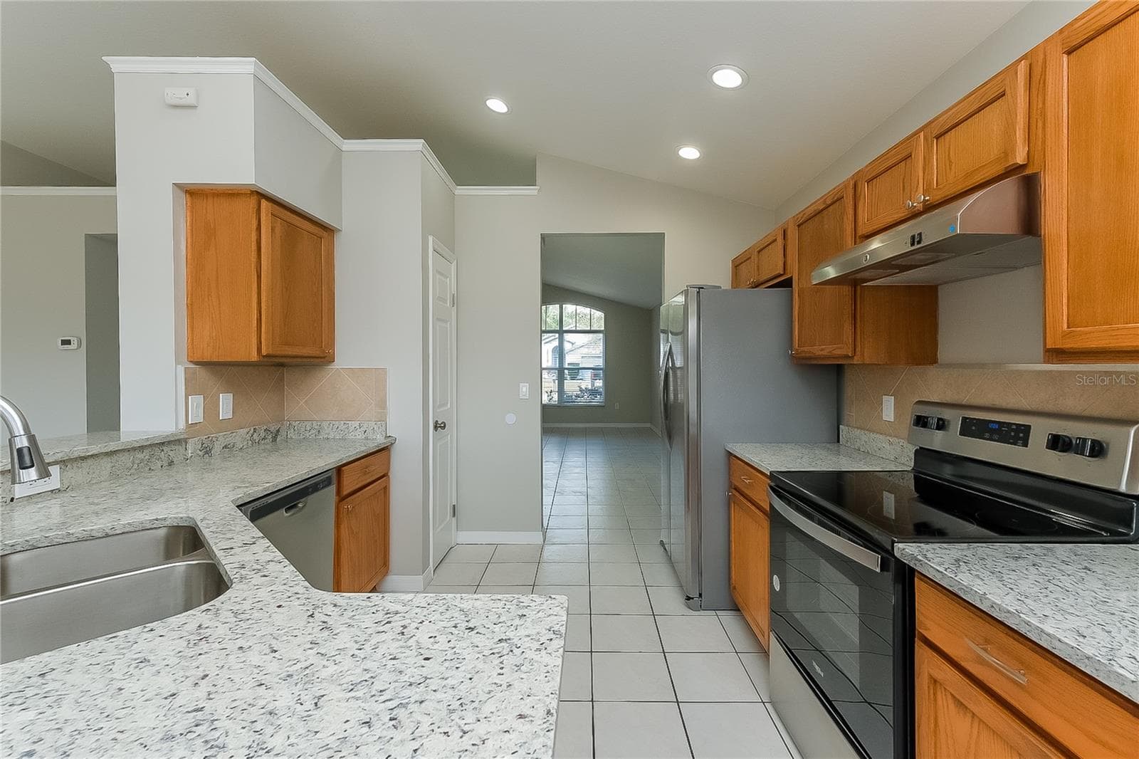 Single Family Residence at 1723 WESTERLY DR, BRANDON, photo 7 of 15