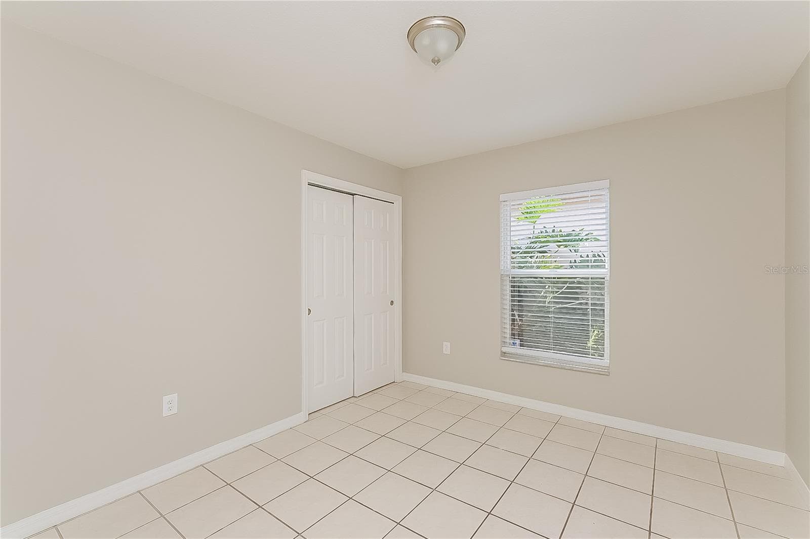 Single Family Residence at 1723 WESTERLY DR, BRANDON, photo 12 of 15
