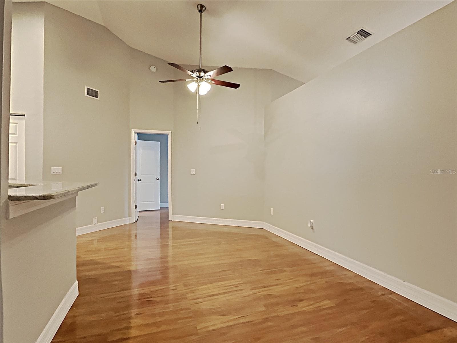 Single Family Residence at 1237 BARMERE LN, BRANDON, photo 2 of 21