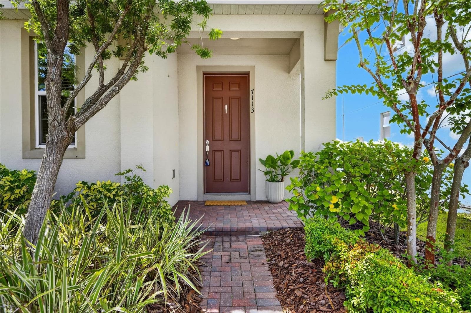 Single Family Residence at 7113 BOWSPIRIT PL, APOLLO BEACH, photo 9 of 84