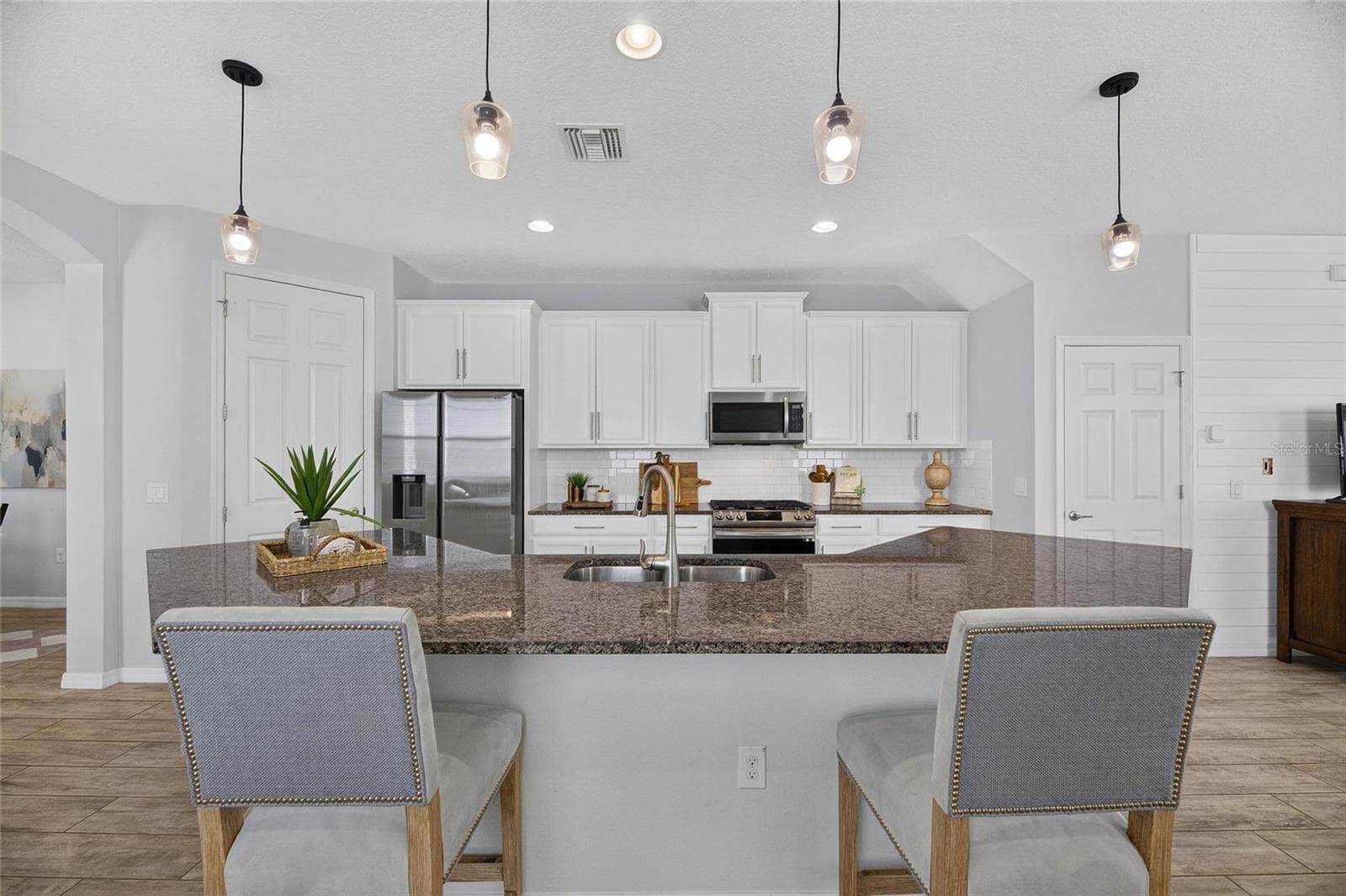 Single Family Residence at 7113 BOWSPIRIT PL, APOLLO BEACH, photo 17 of 84