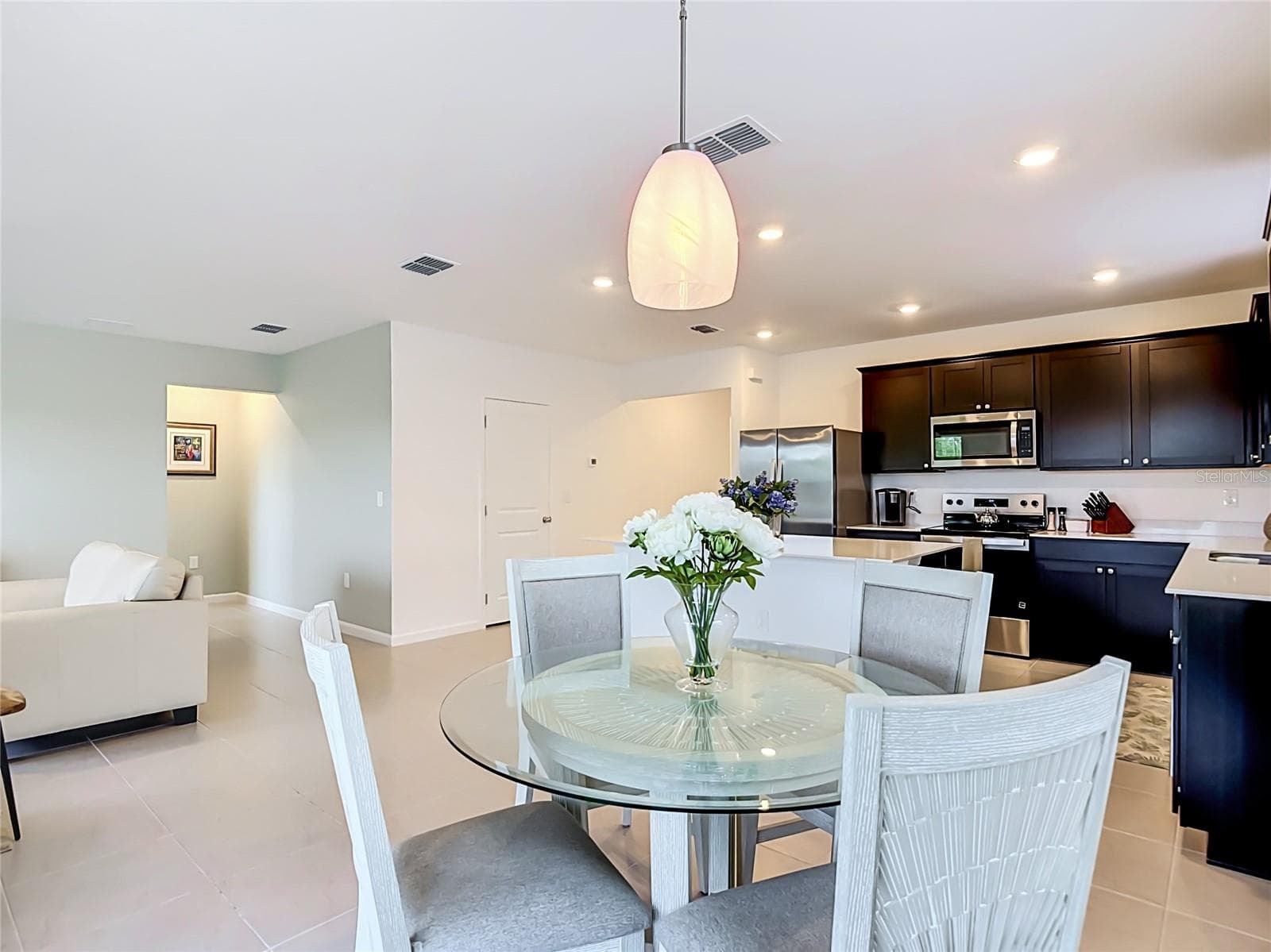 Single Family Residence at 1211 CALOOSA COVE DR, LABELLE, photo 13 of 72