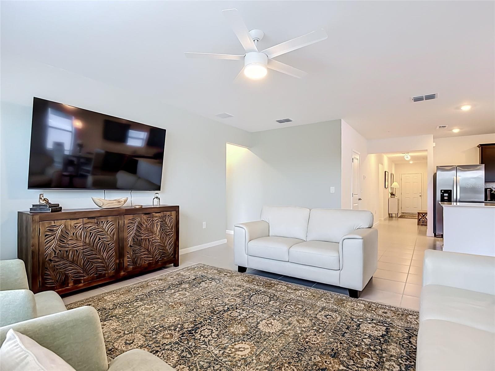 Single Family Residence at 1211 CALOOSA COVE DR, LABELLE, photo 17 of 72