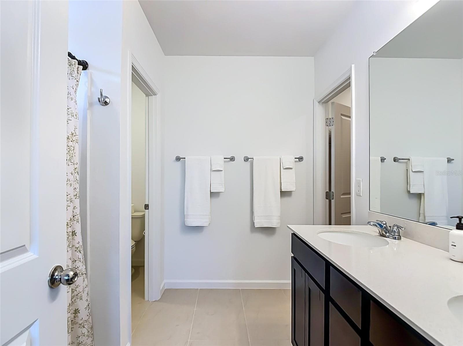 Single Family Residence at 1211 CALOOSA COVE DR, LABELLE, photo 25 of 72