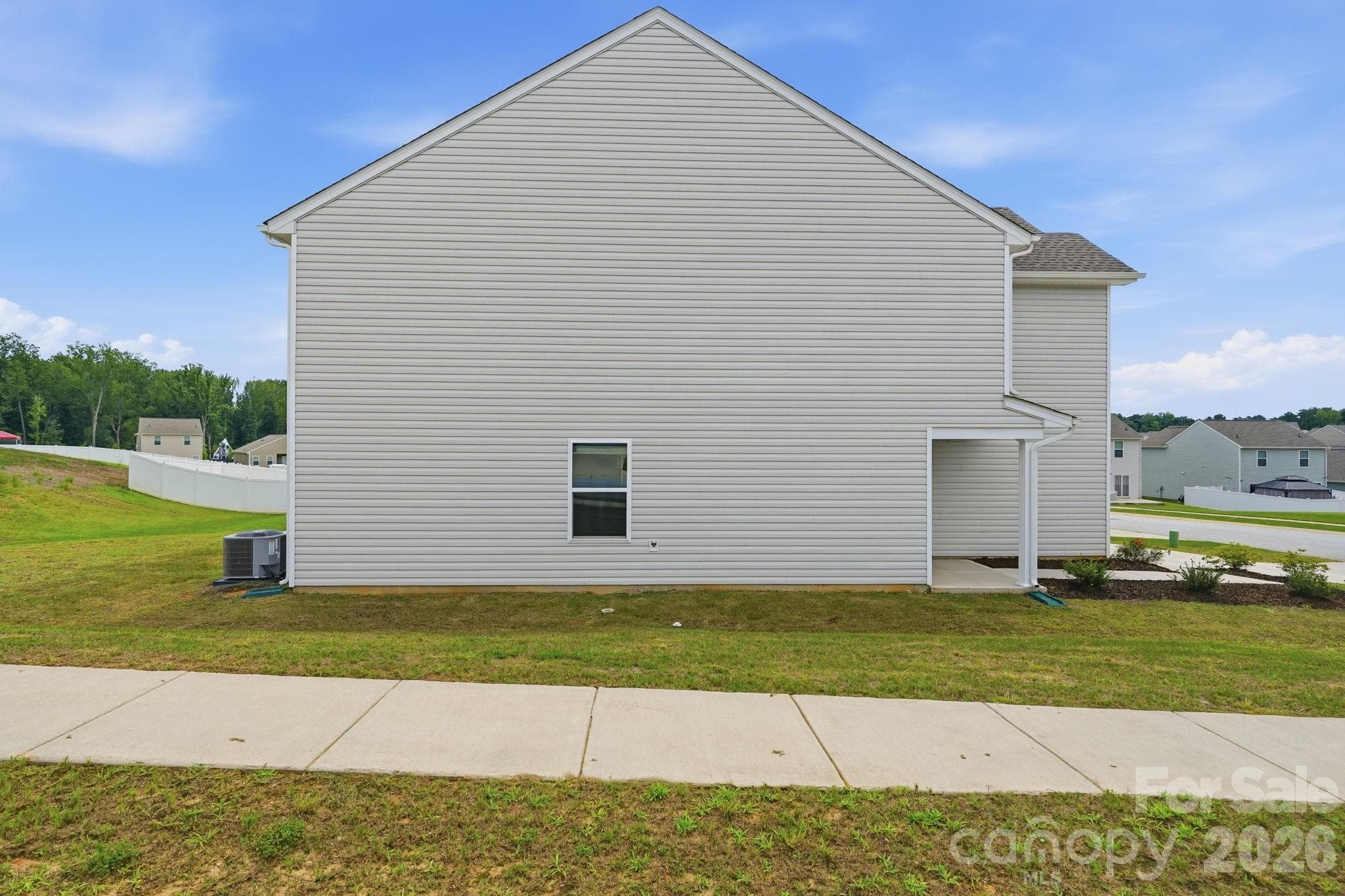 Single Family Residence at 3404 Clover Valley Drive, Gastonia, photo 35 of 42