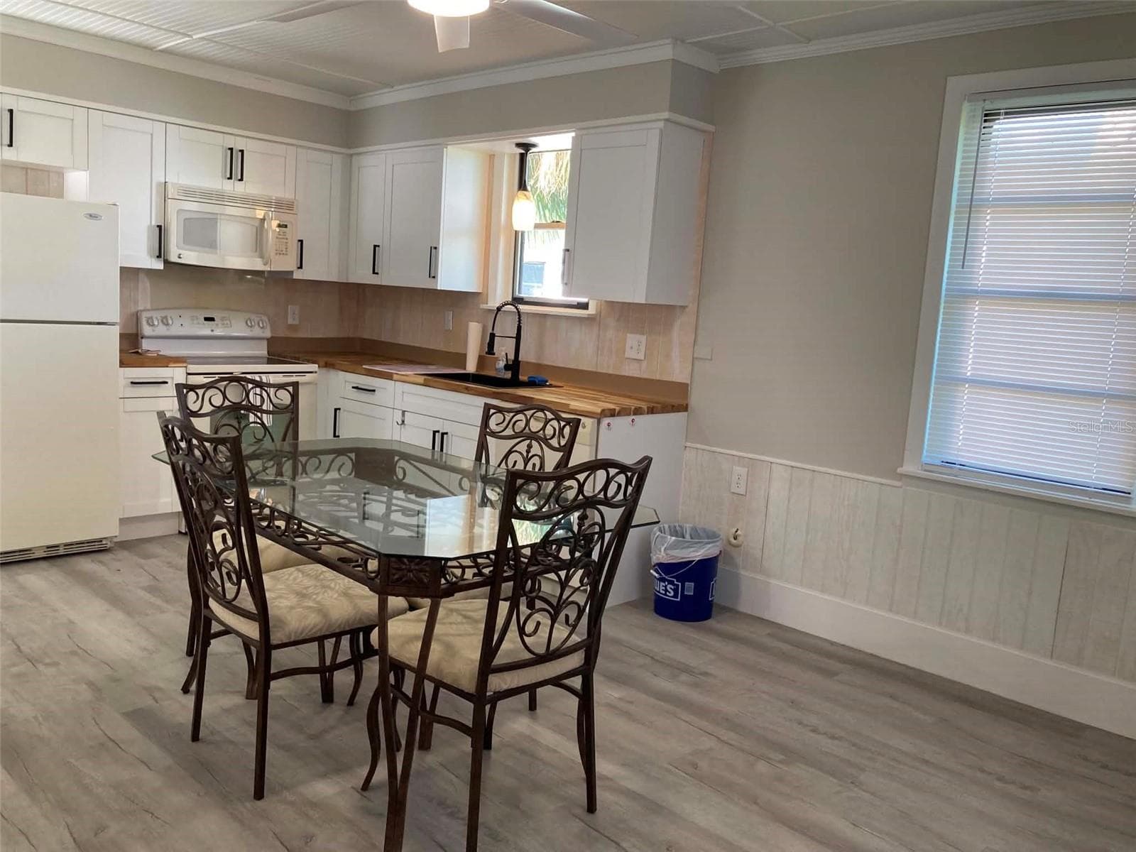 Half Duplex at 31 W OAKWOOD ST #2, TARPON SPRINGS, photo 3 of 19