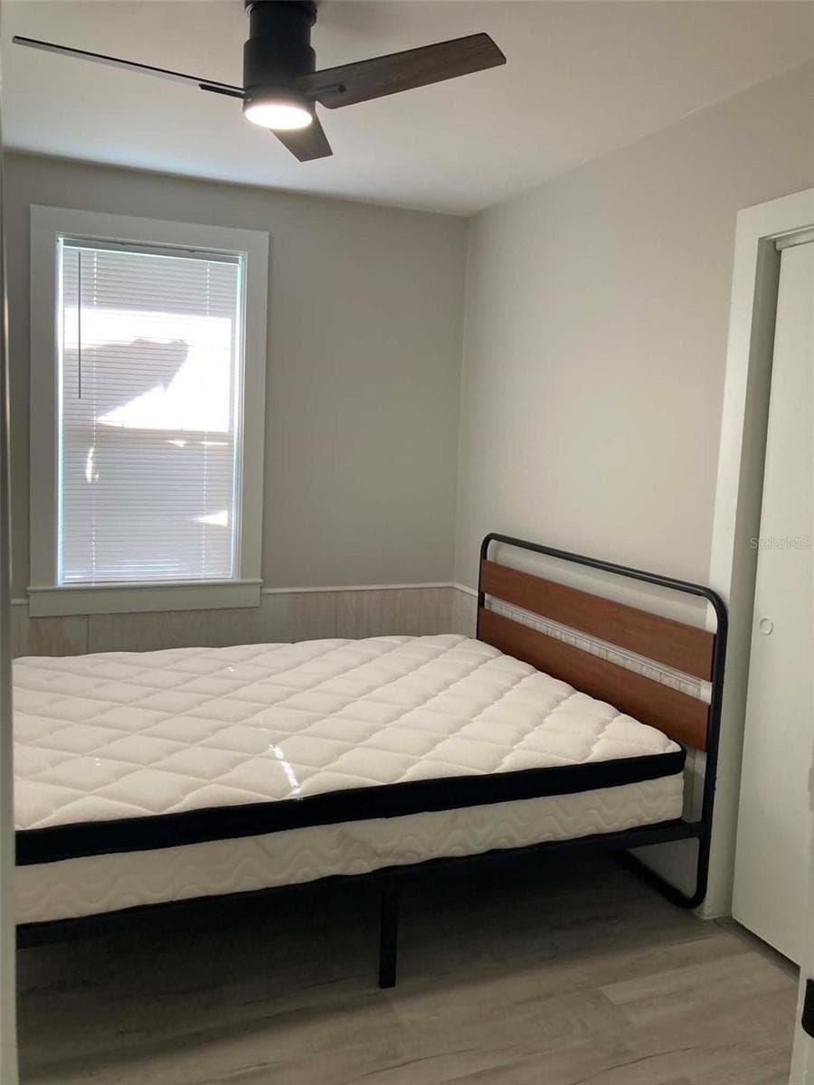 Half Duplex at 31 W OAKWOOD ST #2, TARPON SPRINGS, photo 10 of 19