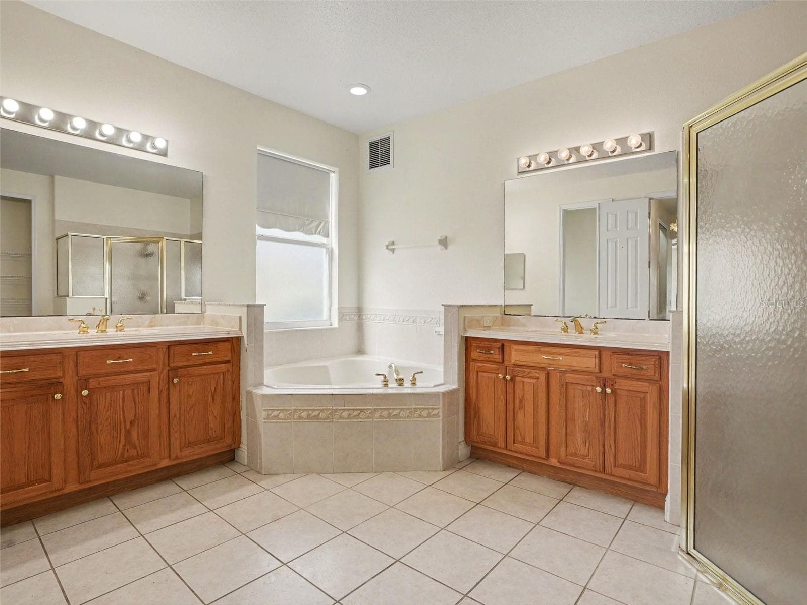 Single Family Residence at 1711 WINDWARD OAKS CT, KISSIMMEE, photo 27 of 33
