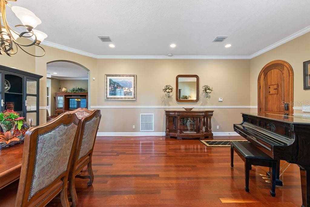 Single Family Residence at 5916 S 6TH ST, TAMPA, photo 11 of 79