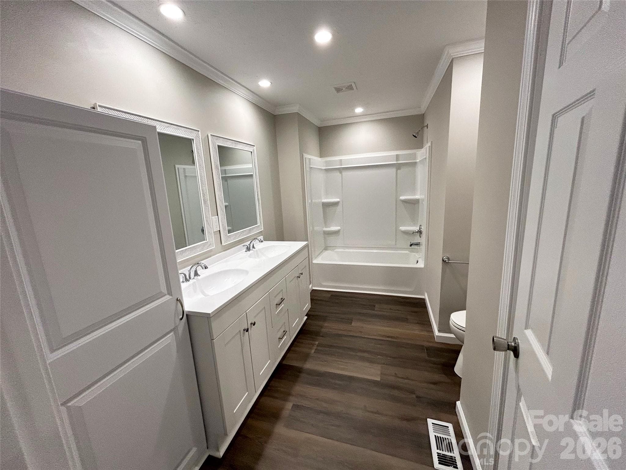 Single Family Residence at 3153 Bear Trail Drive, Lenoir, photo 14 of 18