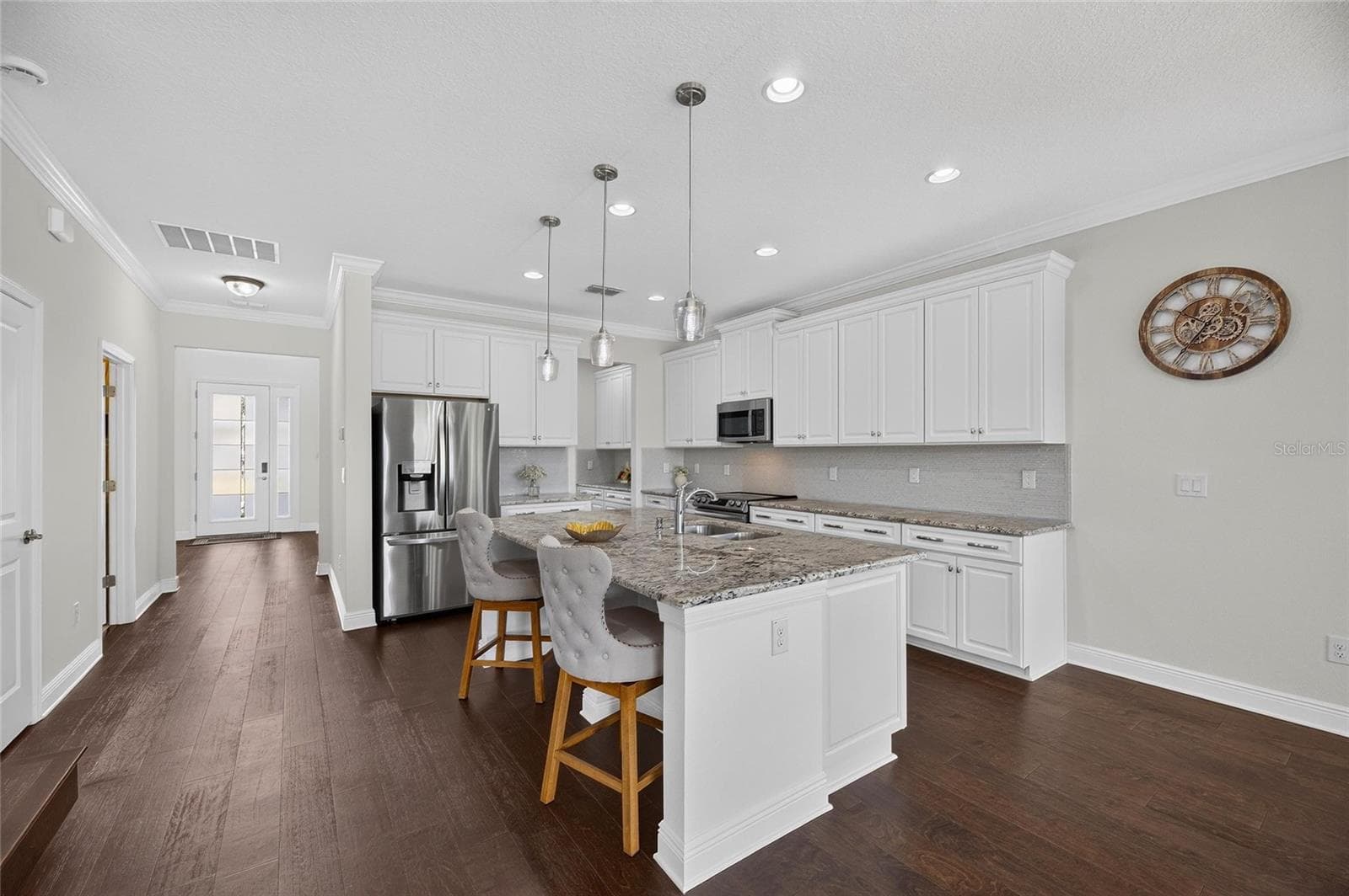 Single Family Residence at 10845 SUNDRIFT DR, TAMPA, photo 9 of 89