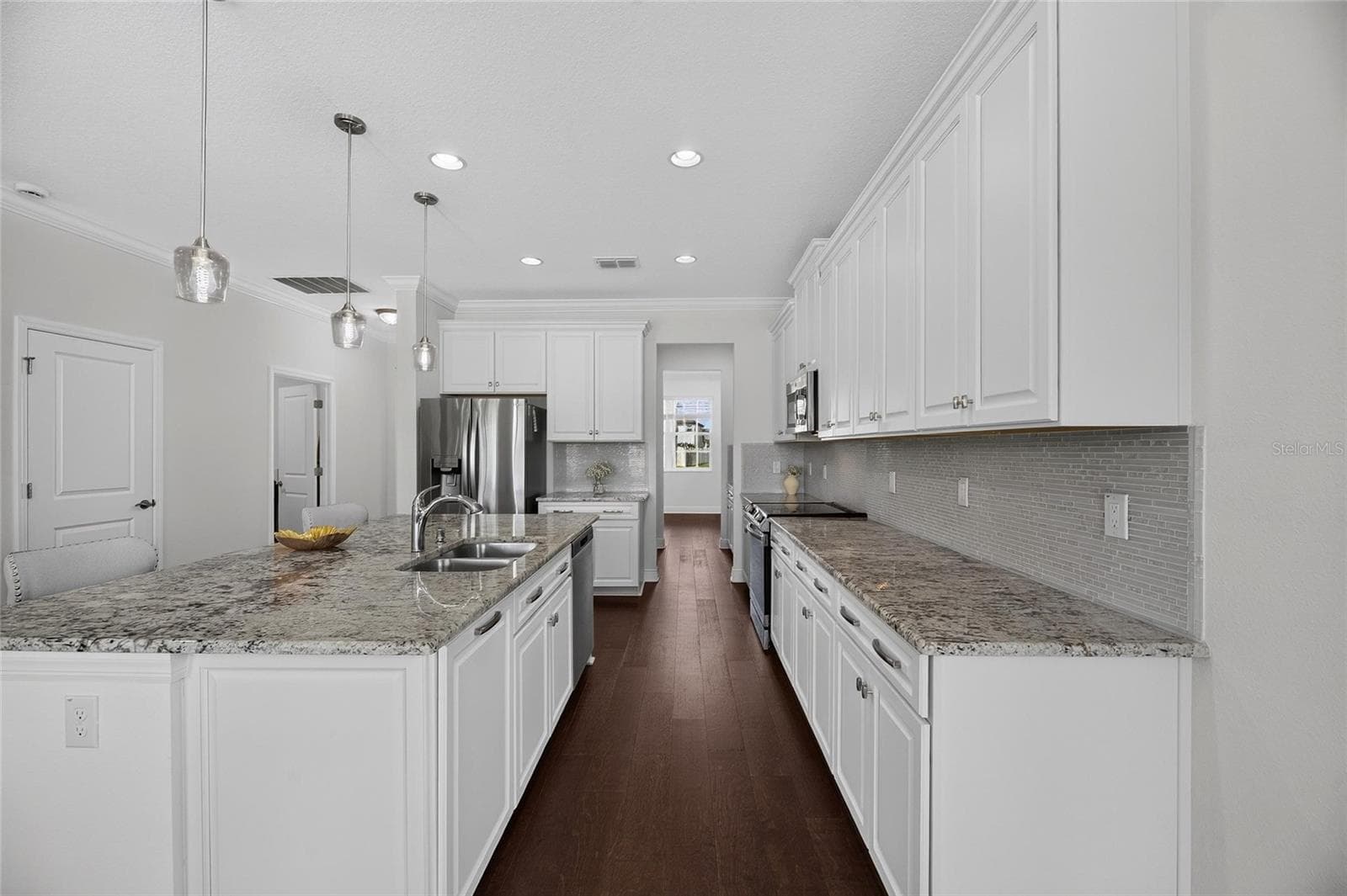 Single Family Residence at 10845 SUNDRIFT DR, TAMPA, photo 11 of 89