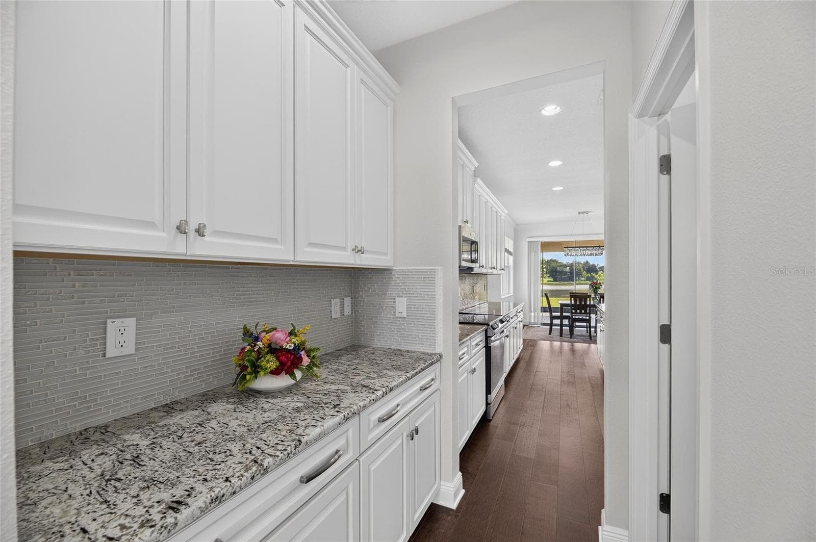 Single Family Residence at 10845 SUNDRIFT DR, TAMPA, photo 13 of 89