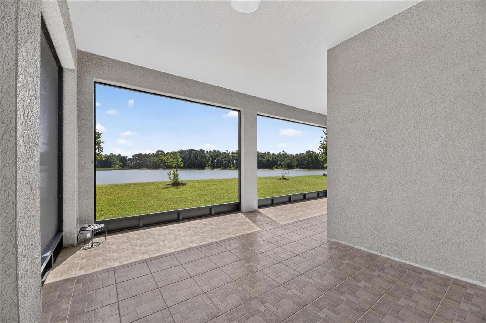 Single Family Residence at 10845 SUNDRIFT DR, TAMPA, photo 30 of 89