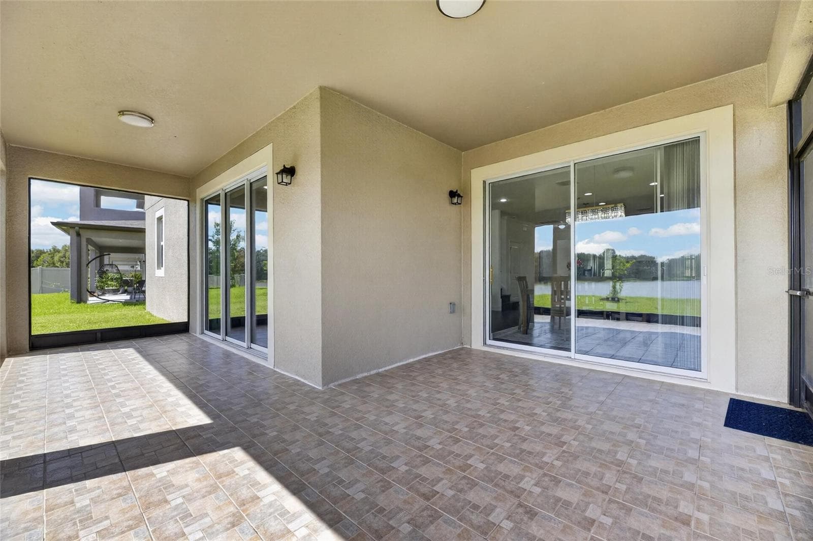 Single Family Residence at 10845 SUNDRIFT DR, TAMPA, photo 32 of 89