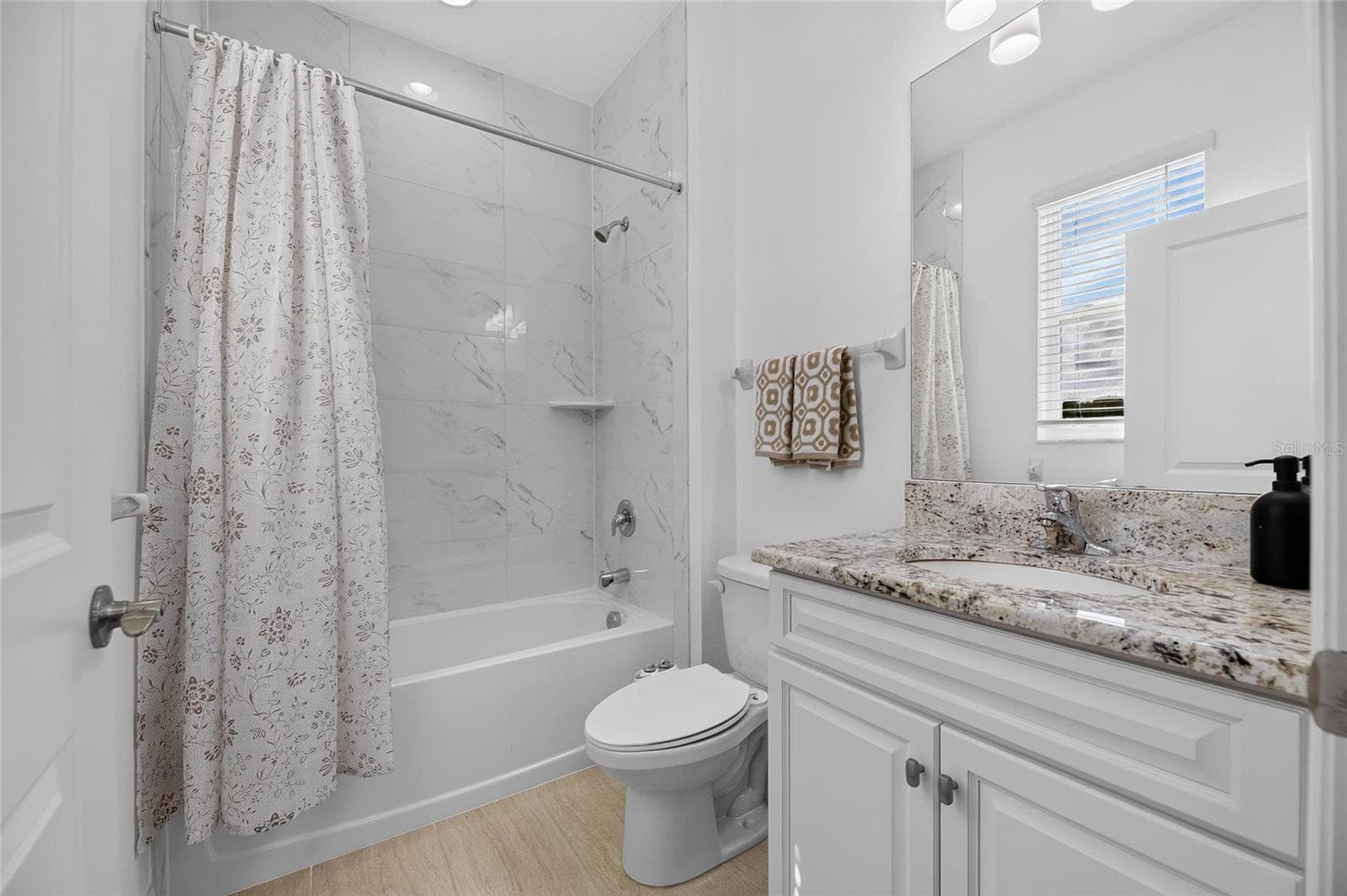 Single Family Residence at 10845 SUNDRIFT DR, TAMPA, photo 67 of 89