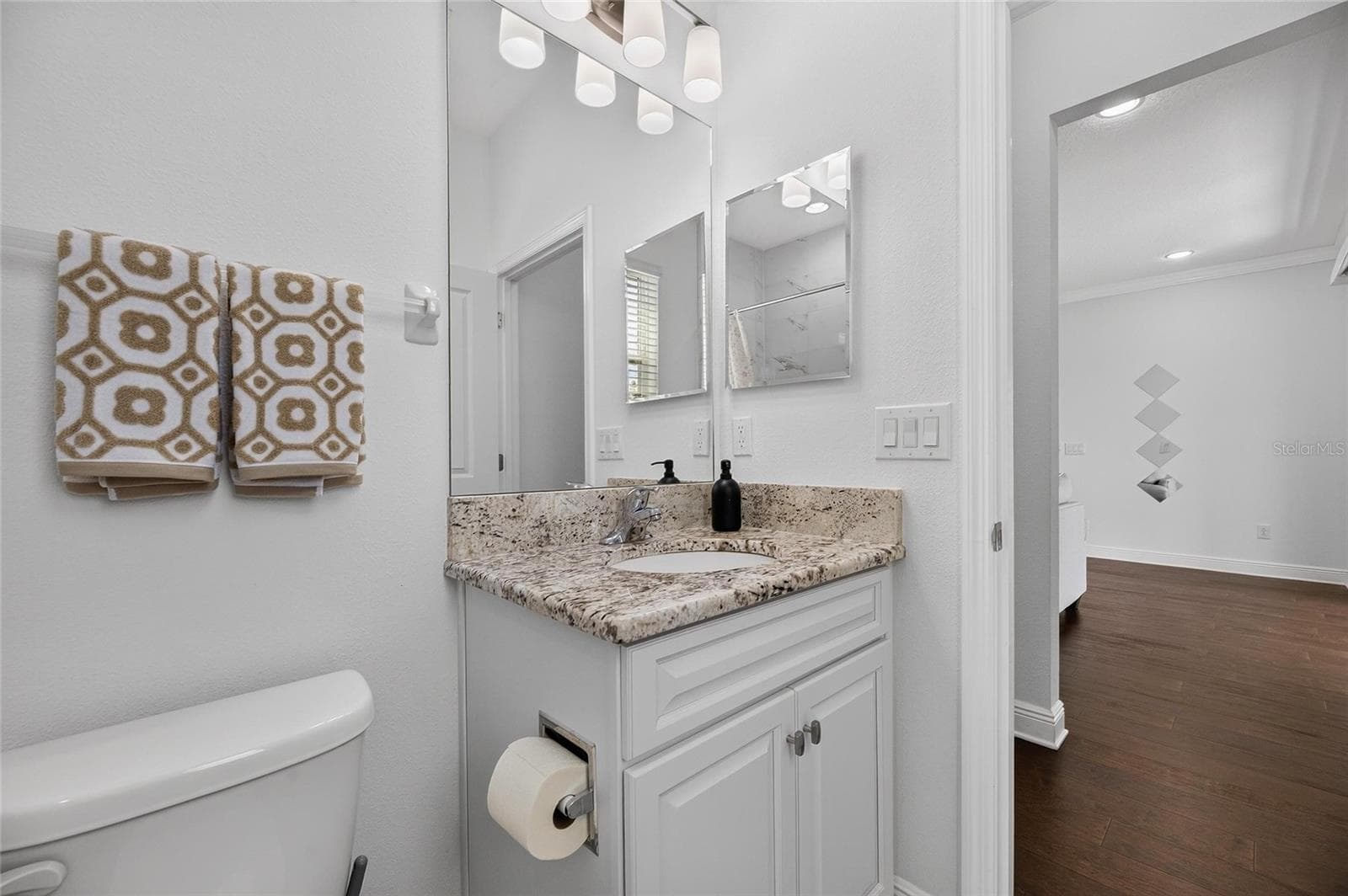 Single Family Residence at 10845 SUNDRIFT DR, TAMPA, photo 68 of 89