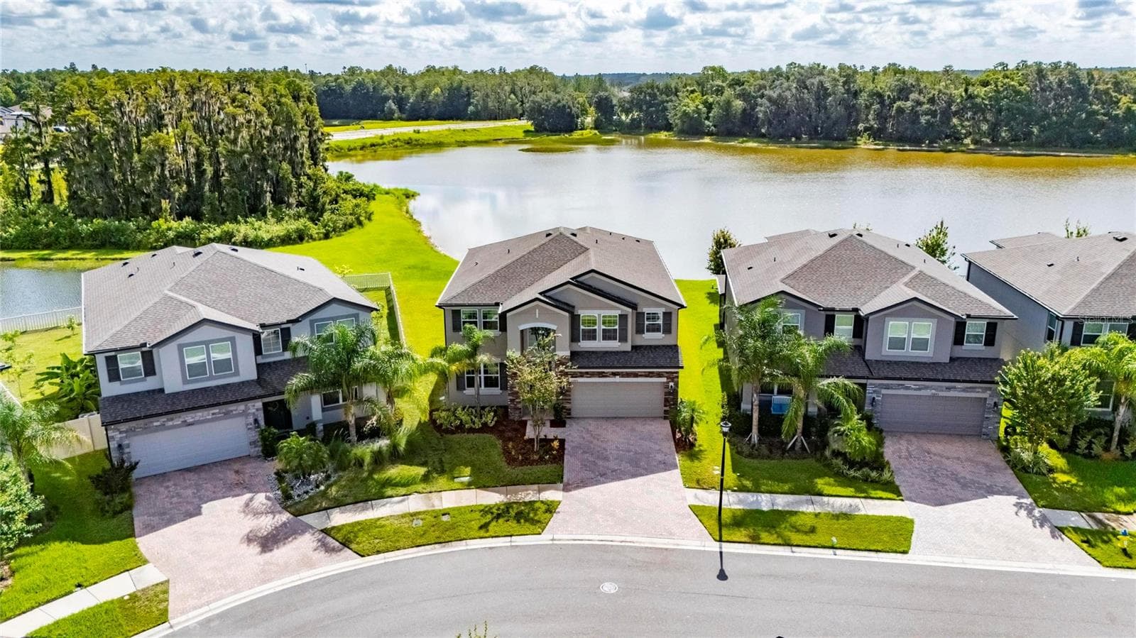 Single Family Residence at 10845 SUNDRIFT DR, TAMPA, photo 70 of 89