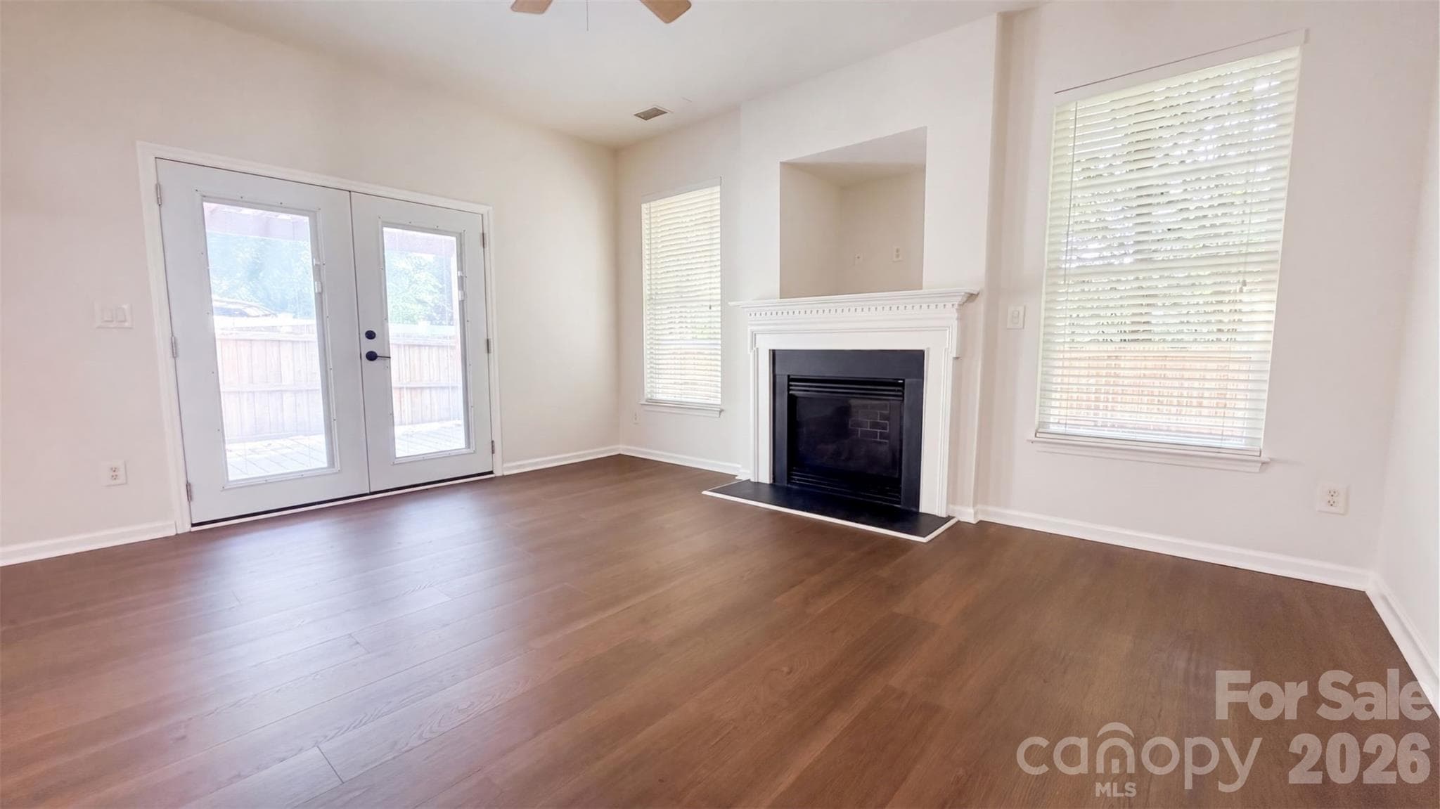 Single Family Residence at 12740 Windyedge Road, Huntersville, photo 9 of 16