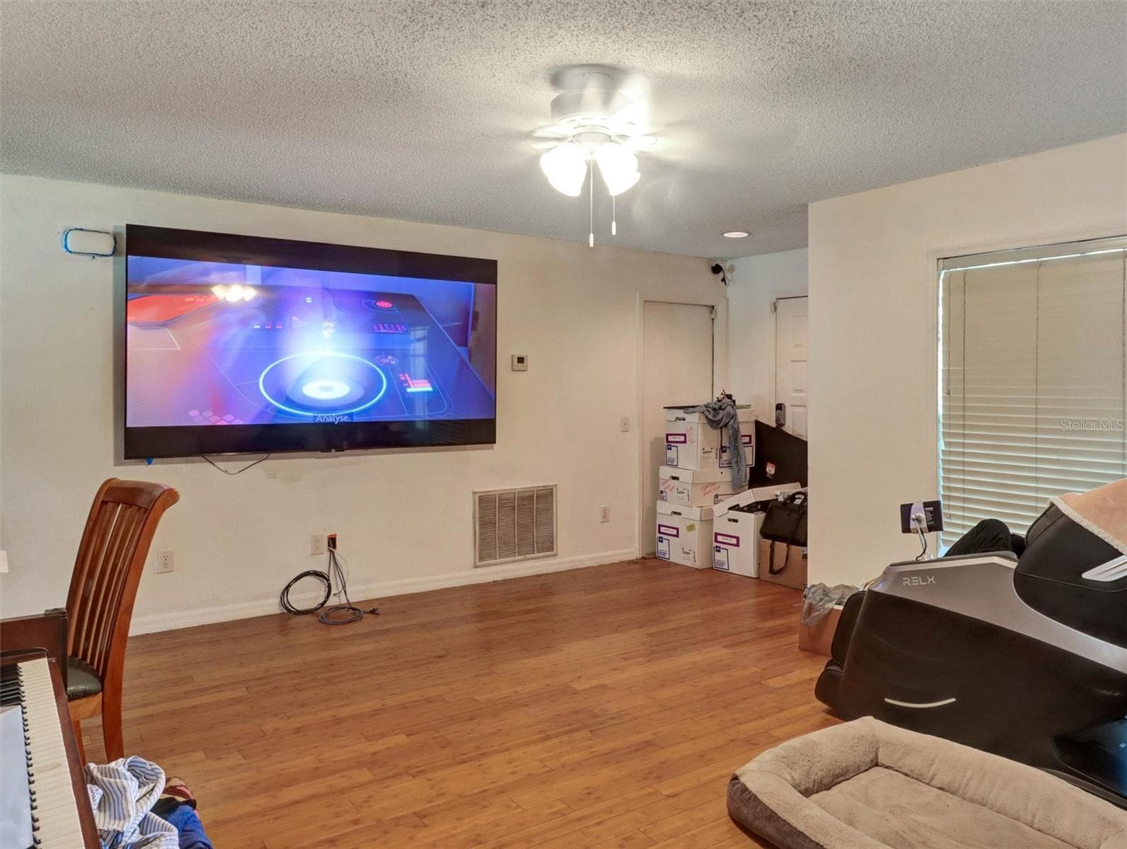 Single Family Residence at 22817 SAINT THOMAS CIR, LUTZ, photo 13 of 27