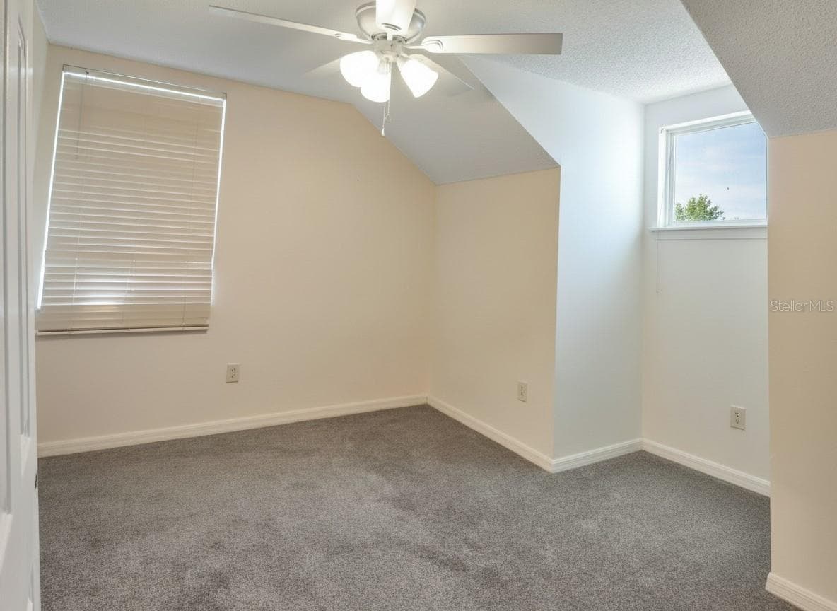 Single Family Residence at 22817 SAINT THOMAS CIR, LUTZ, photo 25 of 27