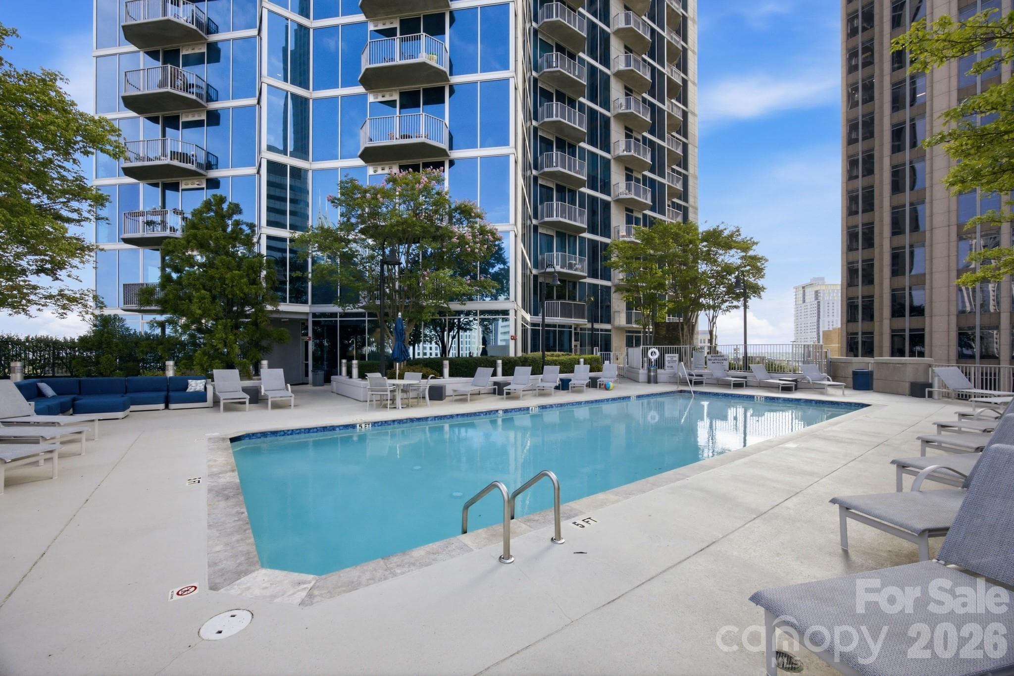 Condominium at 210 N Church Street, Charlotte, photo 37 of 44