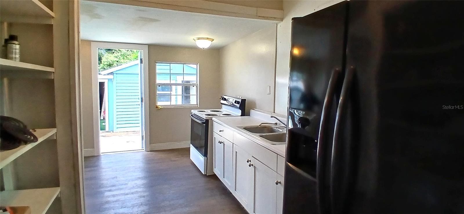 View leading to the Kitchen - 2055 28TH AVE N, ST PETERSBURG