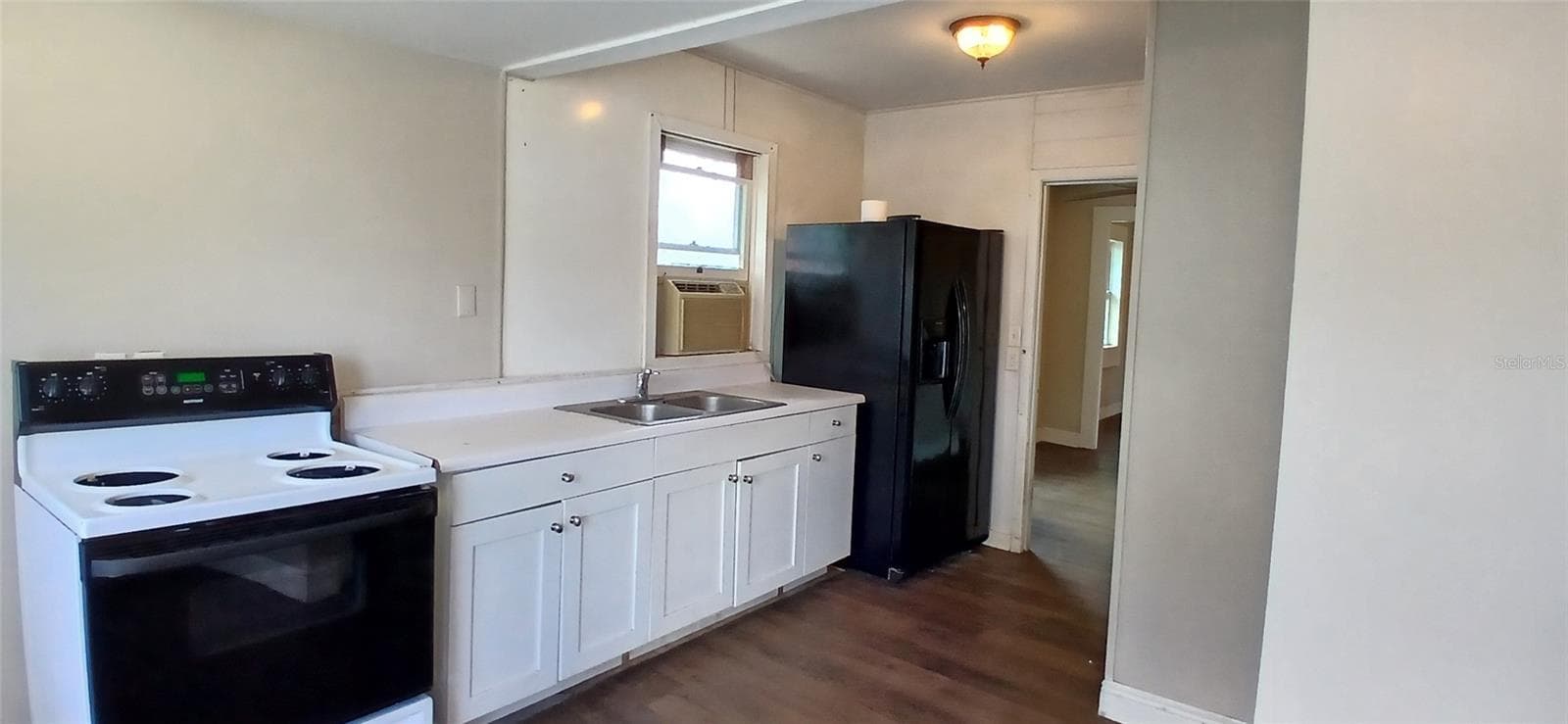 Kitchen - 2055 28TH AVE N, ST PETERSBURG