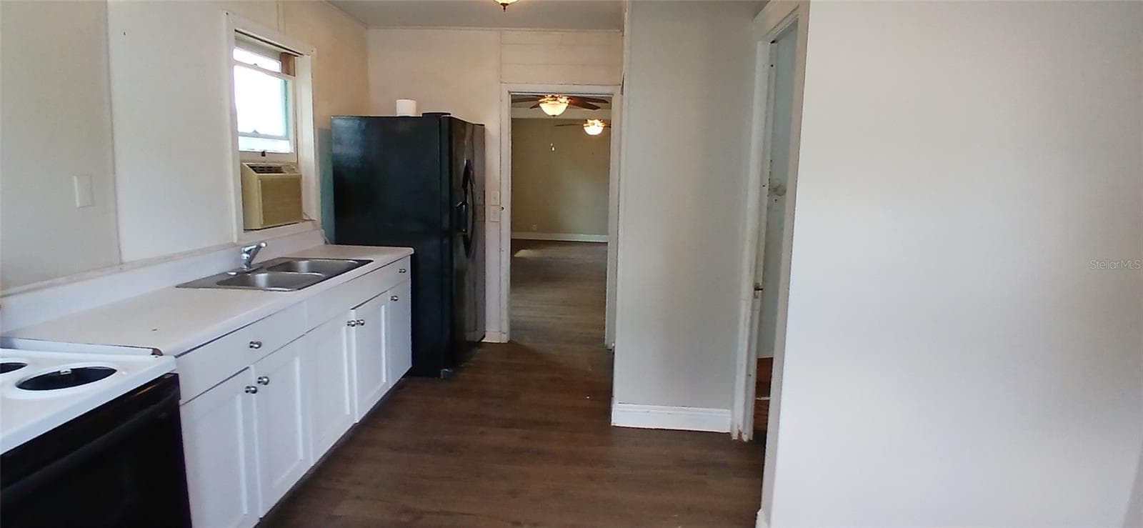 Kitchen - 2055 28TH AVE N, ST PETERSBURG