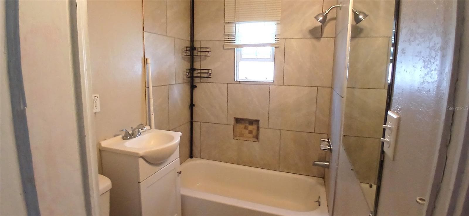 Main Bathroom - 2055 28TH AVE N, ST PETERSBURG